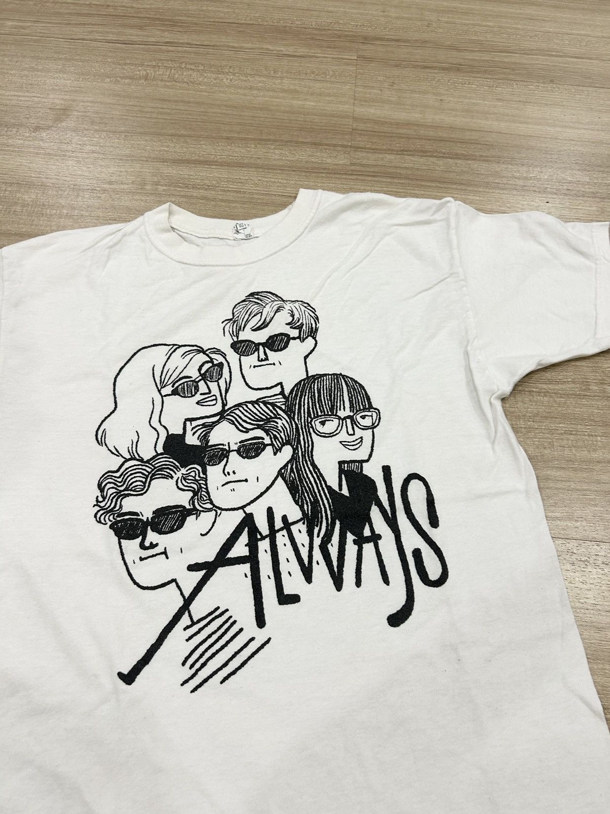 Band Tees Alvvays Size US M / EU 48-50 / 2 - 3 Thumbnail