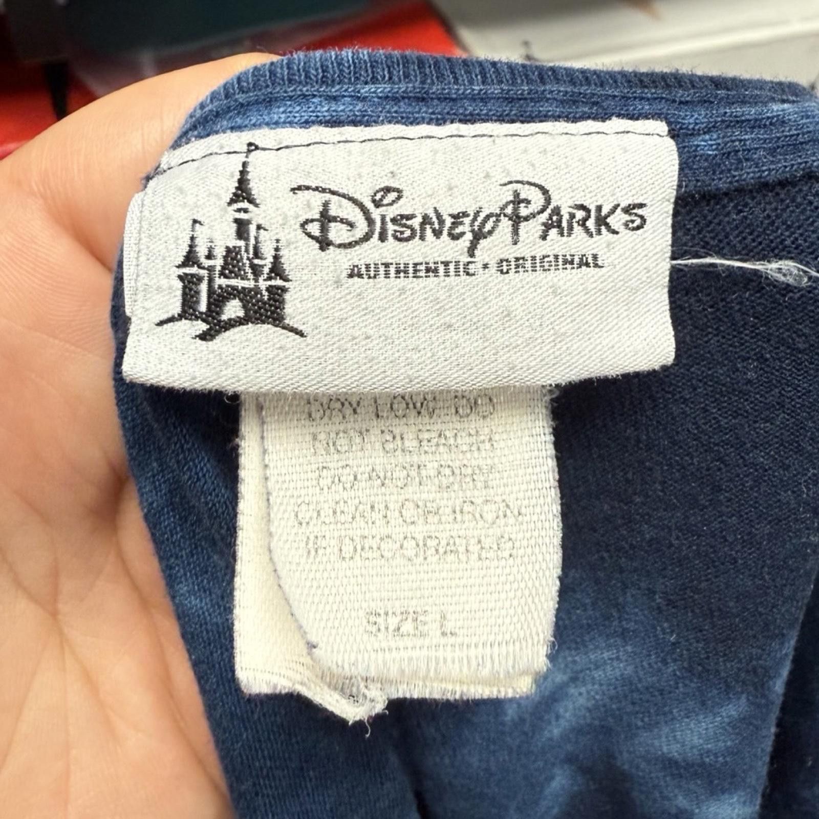 Designer Disney Expedition Everest Go Ahead & Scream -- L -- Size US L / EU 52-54 / 3 - 3 Thumbnail