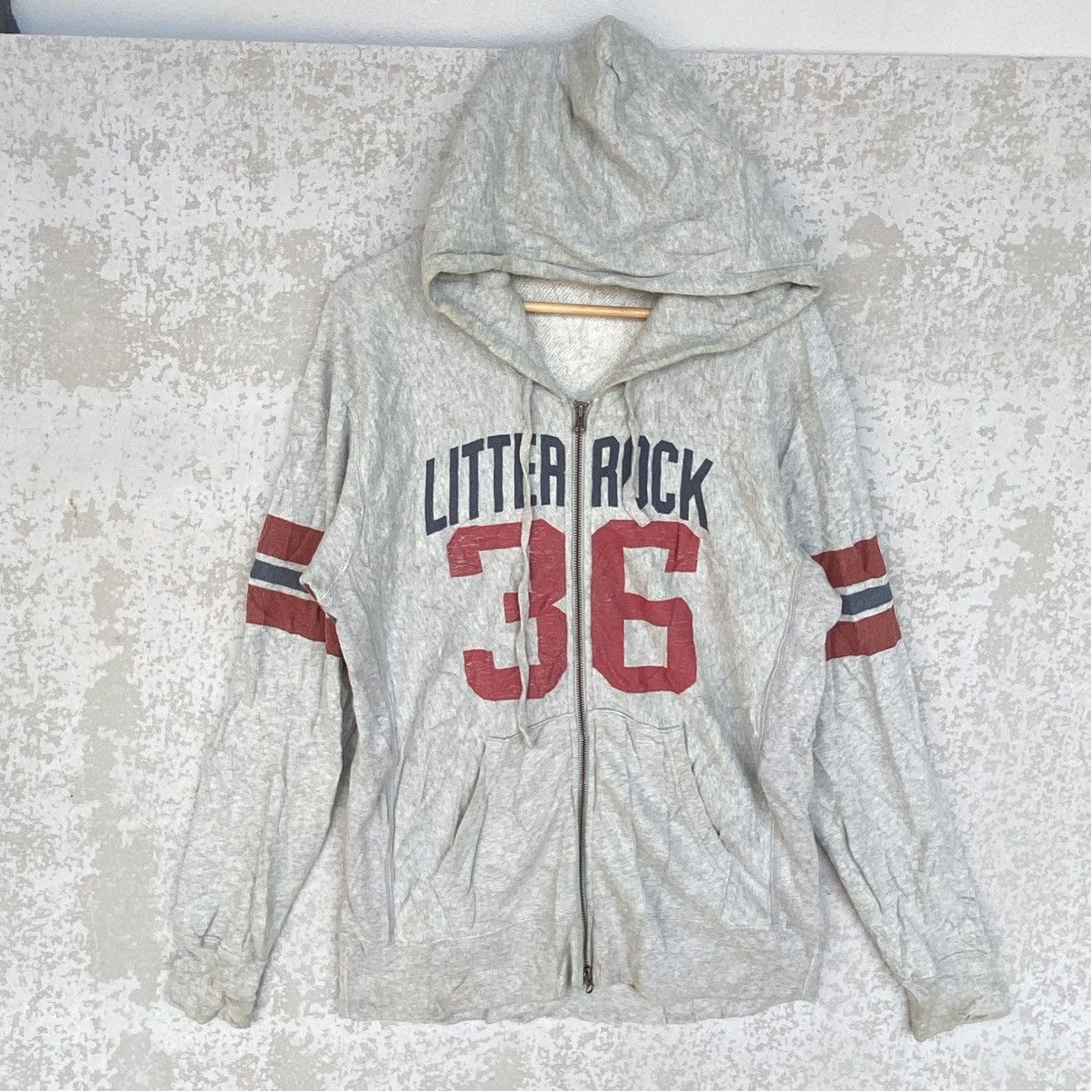 Other Vintage Nike Romano Big Printed Hoodie Sweater Size L Size US L / EU 52-54 / 3 - 1 Thumbnail