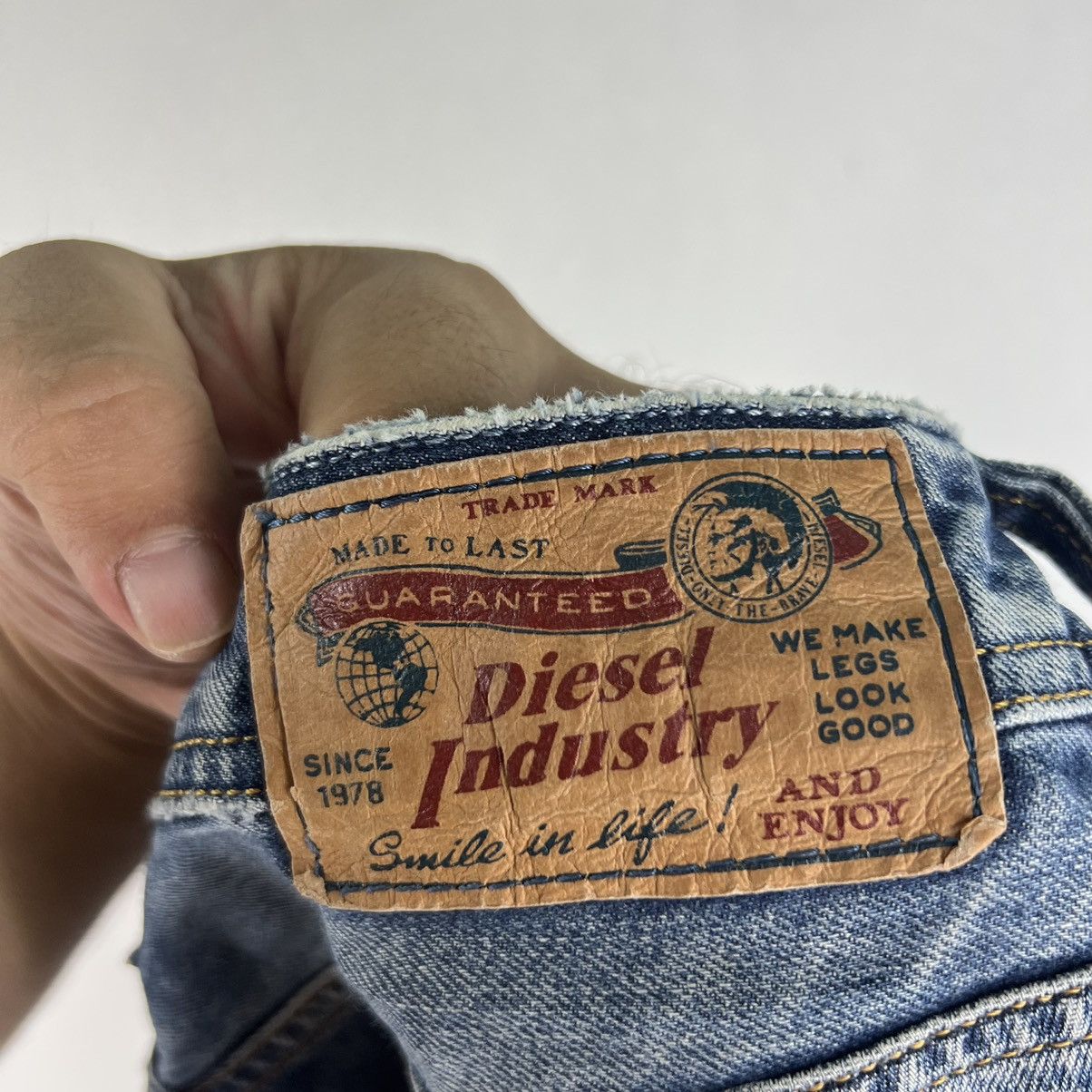 Diesel FLARE BOW CUT DESIGN DENIM JEANS DISTRESSED DIESEL INDUSTRY Size US 36 / EU 52 - 12 Thumbnail