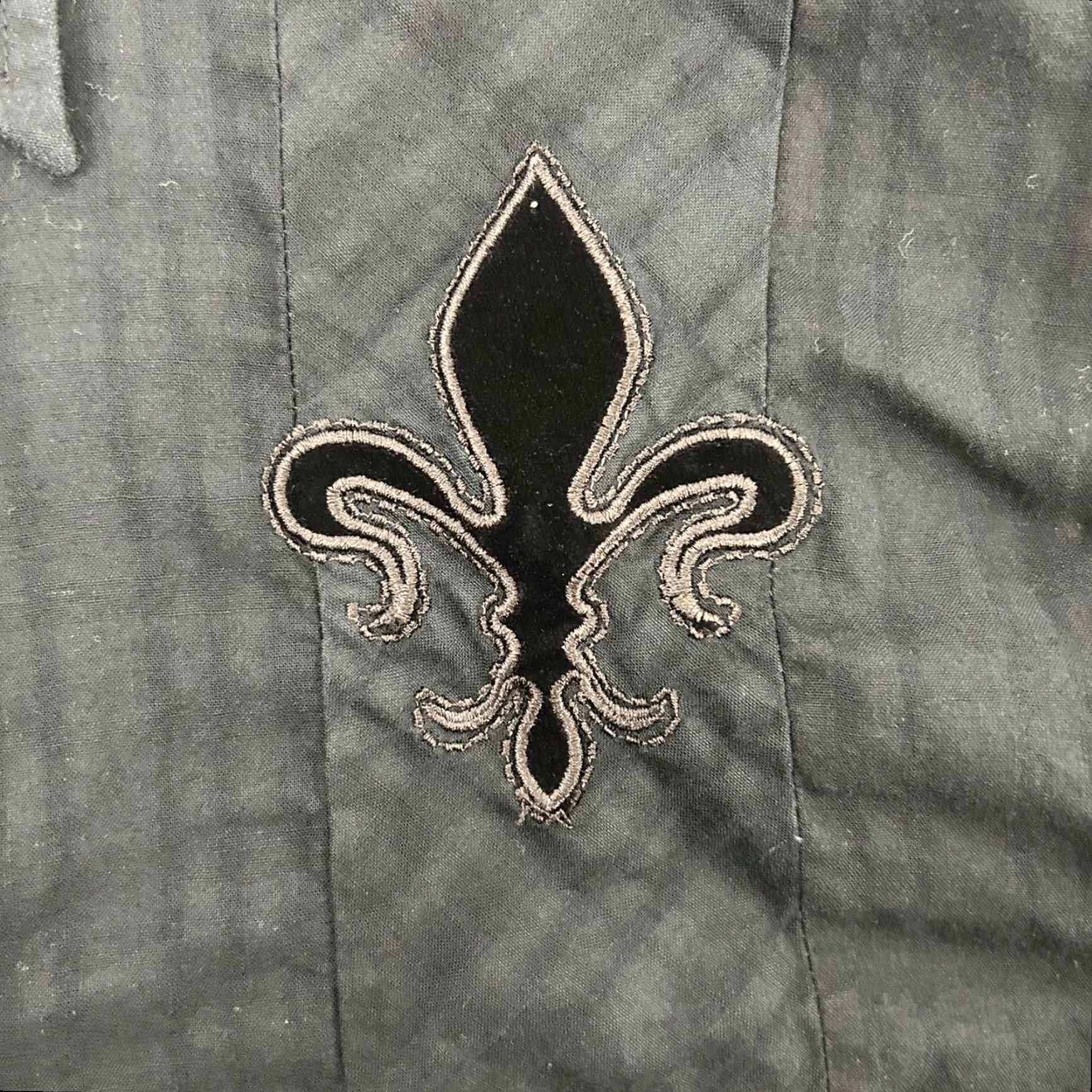 Fender Fender Custom Shop Rock & Roll Religion Button-Up Shirt Mens XL Black Fleur De Lis Studded Embroidered Solid/Striped Gothic Concert Wear Size US XL / EU 56 / 4 - 4 Thumbnail