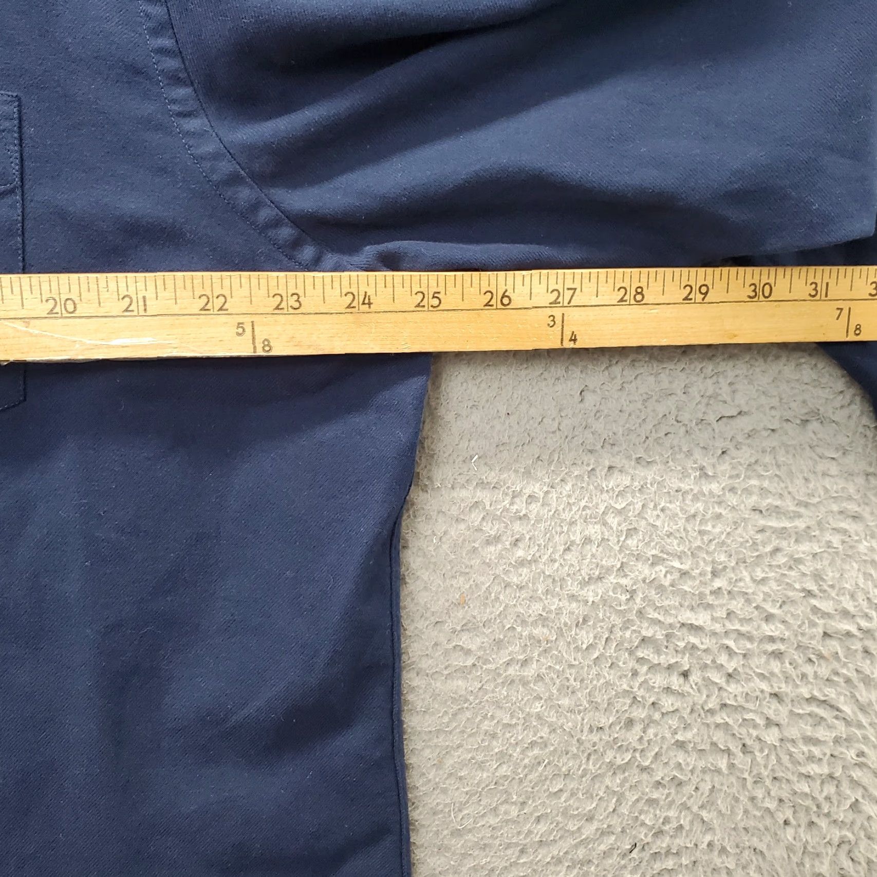 UNTUCKit UNTUCKit Shirt: Mens XL Navy Button-Up Long Sleeve Collared Chest Pocket Plain Solid Regular Fit Size US XL / EU 56 / 4 - 4 Thumbnail