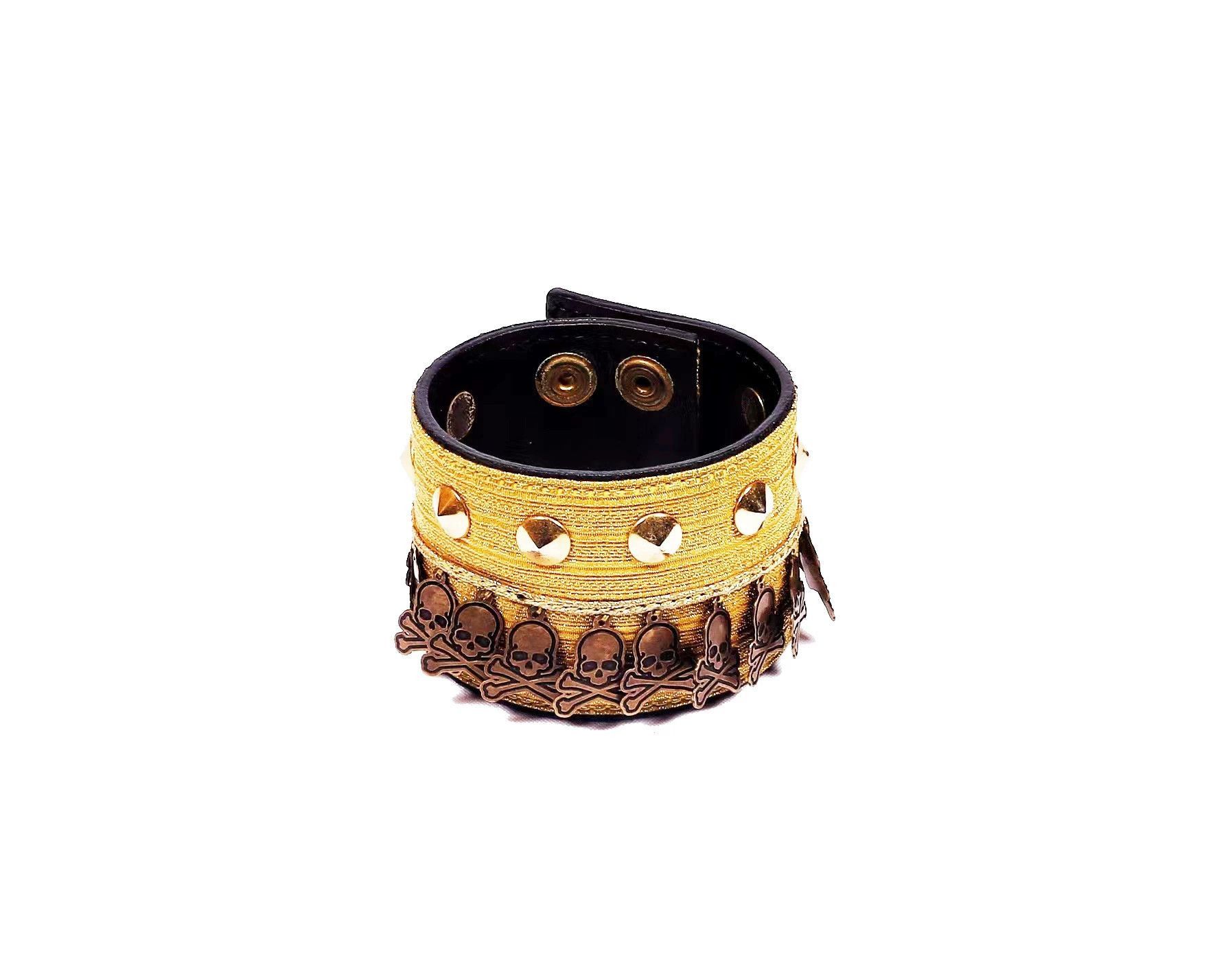 Mastermind Japan Gold Studded Skull Decorative Bracelet Size ONE SIZE - 1 Thumbnail