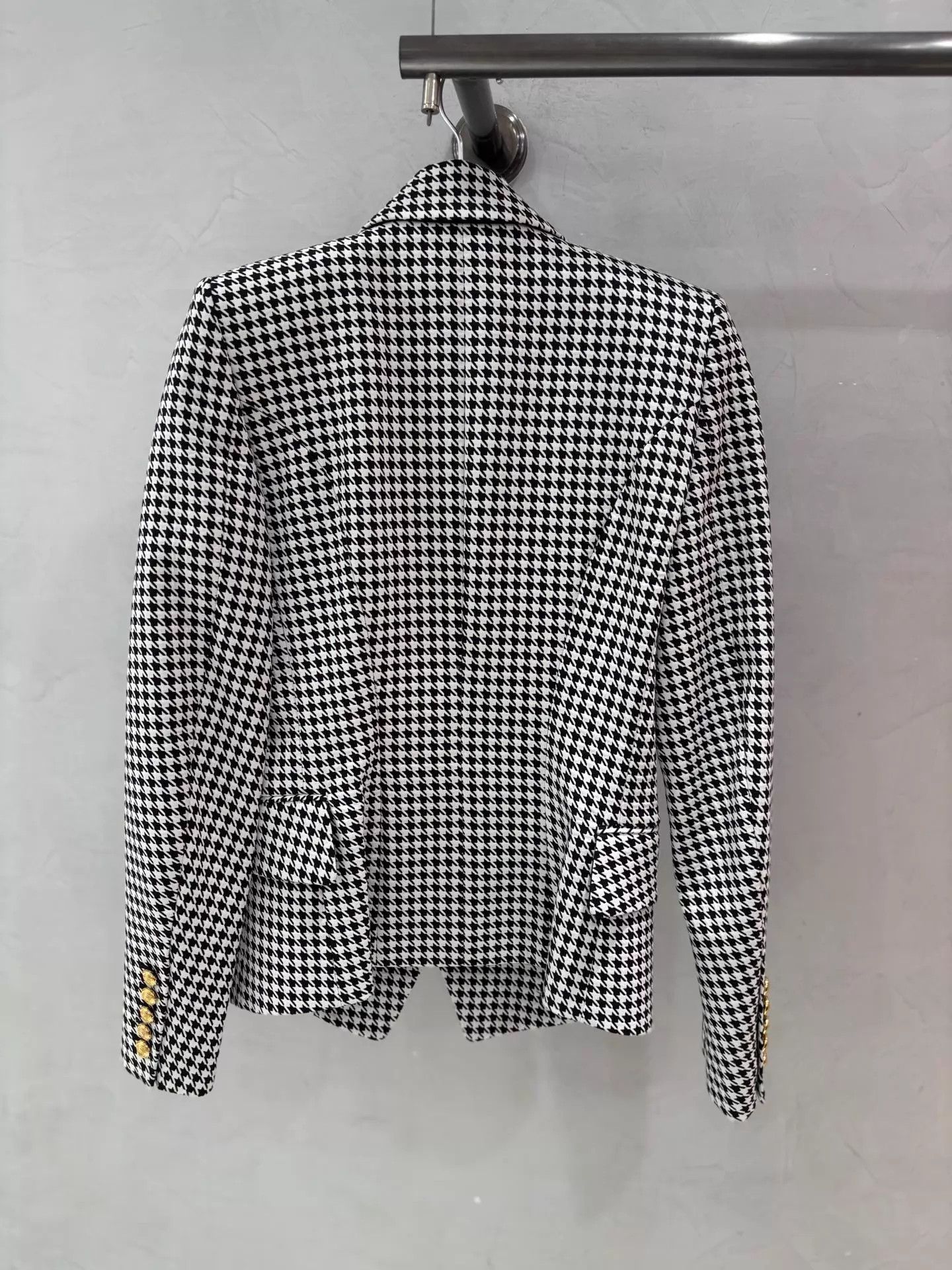 Balmain BALMAIN black and white houndstooth waist-cinching blazer Size XS / US 0-2 / IT 36-38 - 4 Thumbnail