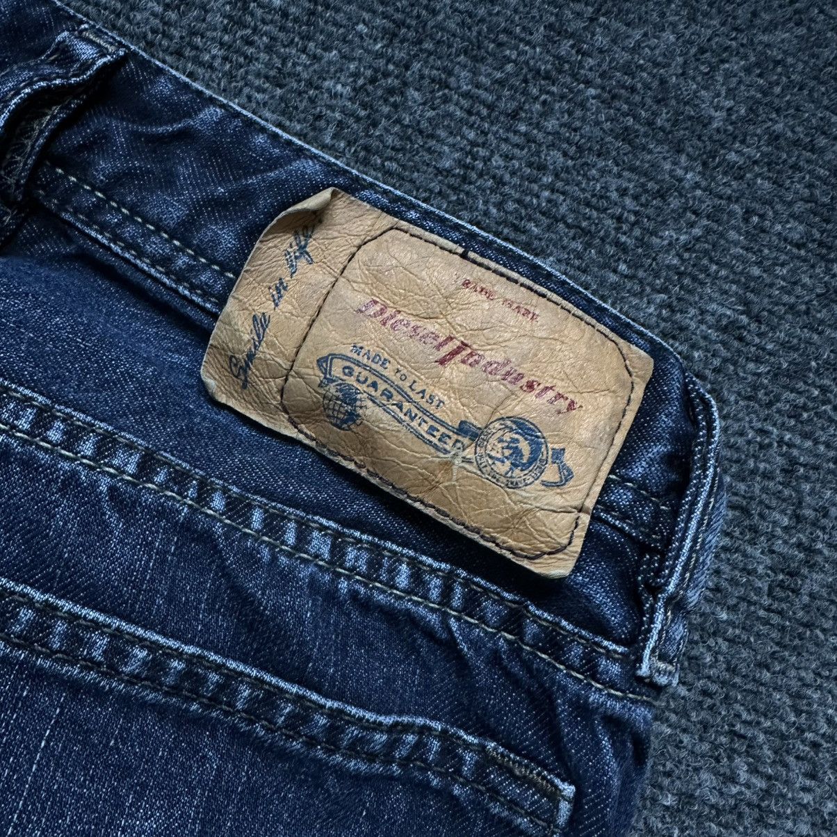 Diesel Luxury Diesel Waykes Jeans W32xL32 Straight Fit Man 00s USA Size US 32 / EU 48 - 11 Thumbnail