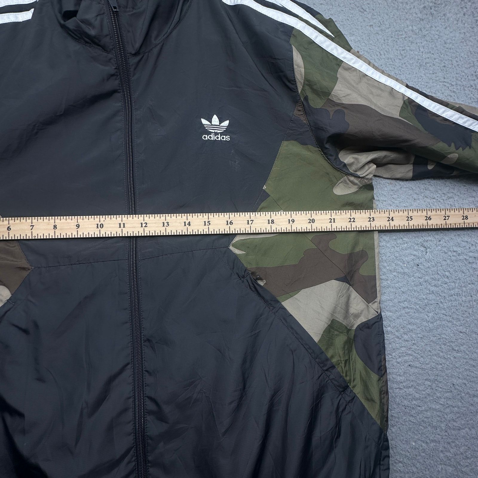 Adidas Adidas Originals Camo Windbreaker Hooded Jacket Large Size US L / EU 52-54 / 3 - 8 Thumbnail