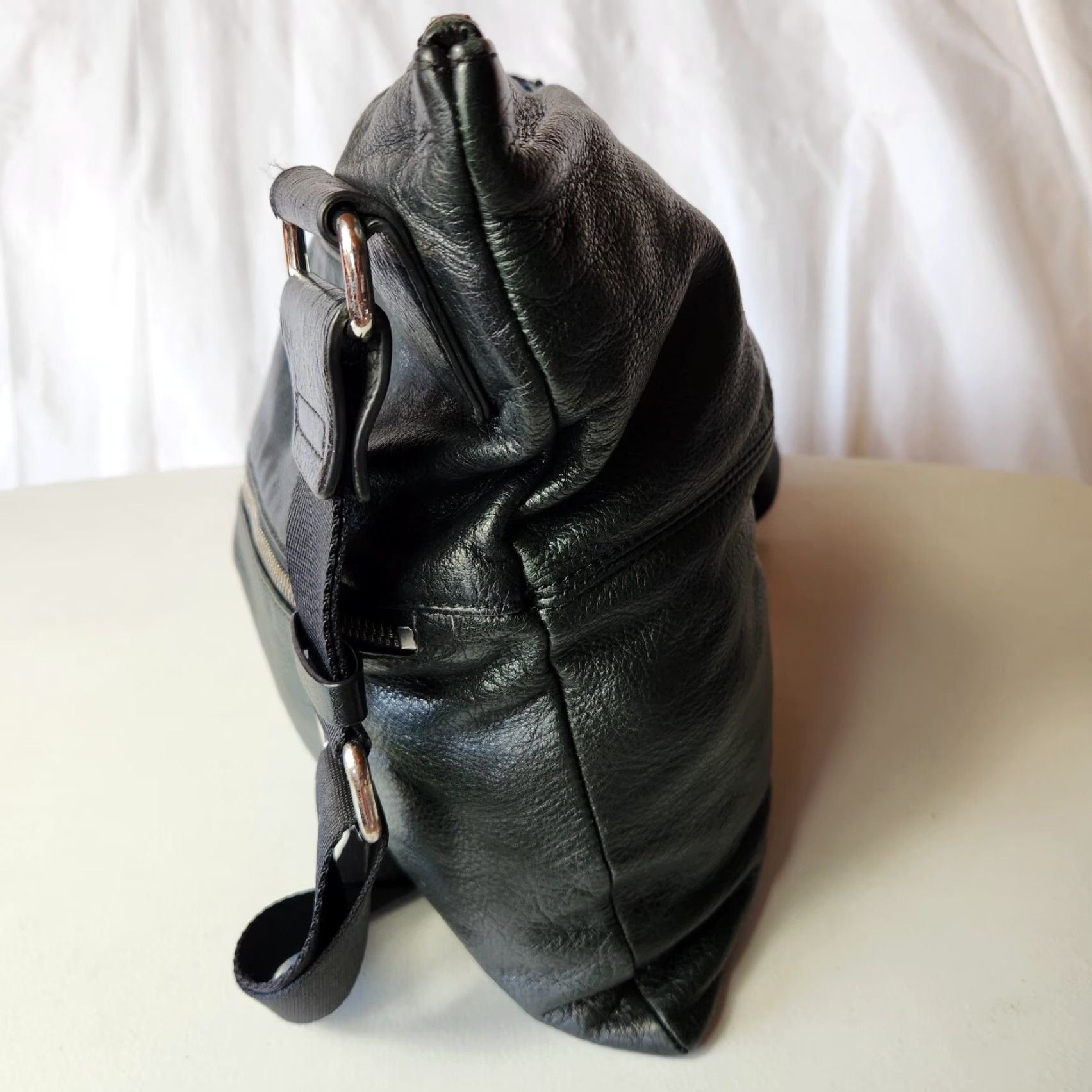 Buttero Margot Womens Purse Crossbody Leather Black Butter Soft Double Zipper Size ONE SIZE - 4 Thumbnail