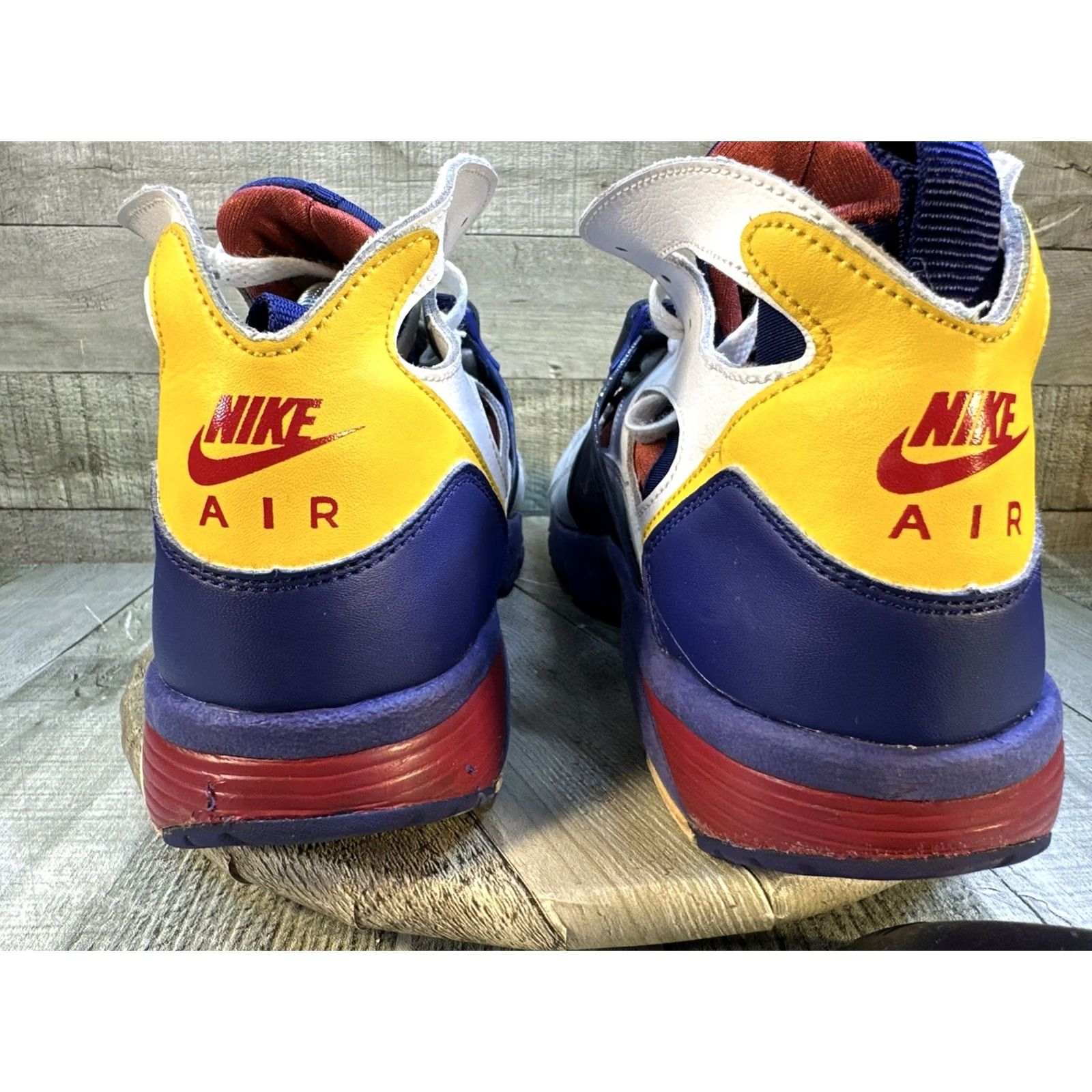 Nike Nike Huarache Trainer Sneaker Retro 2019 OG Size 10.5 White Mens Size US 11 / EU 44 - 5 Thumbnail