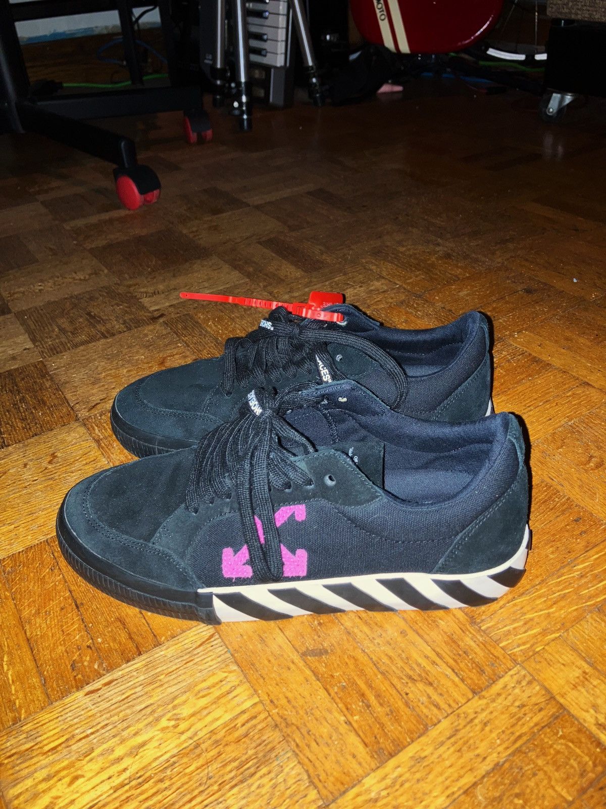 Off-White Off-White Vulcan Low Top Sneakers Size 9 Size US 9 / EU 42 - 3 Thumbnail