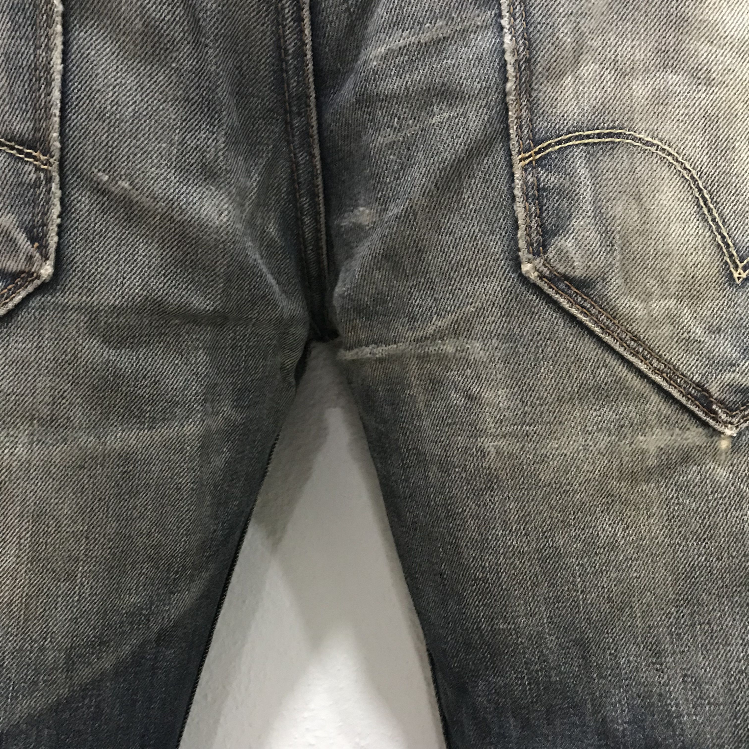 Levi's Vintage Levi’s Distressed Faded Indigo Rugged Stone Washed Size US 33 - 13 Thumbnail
