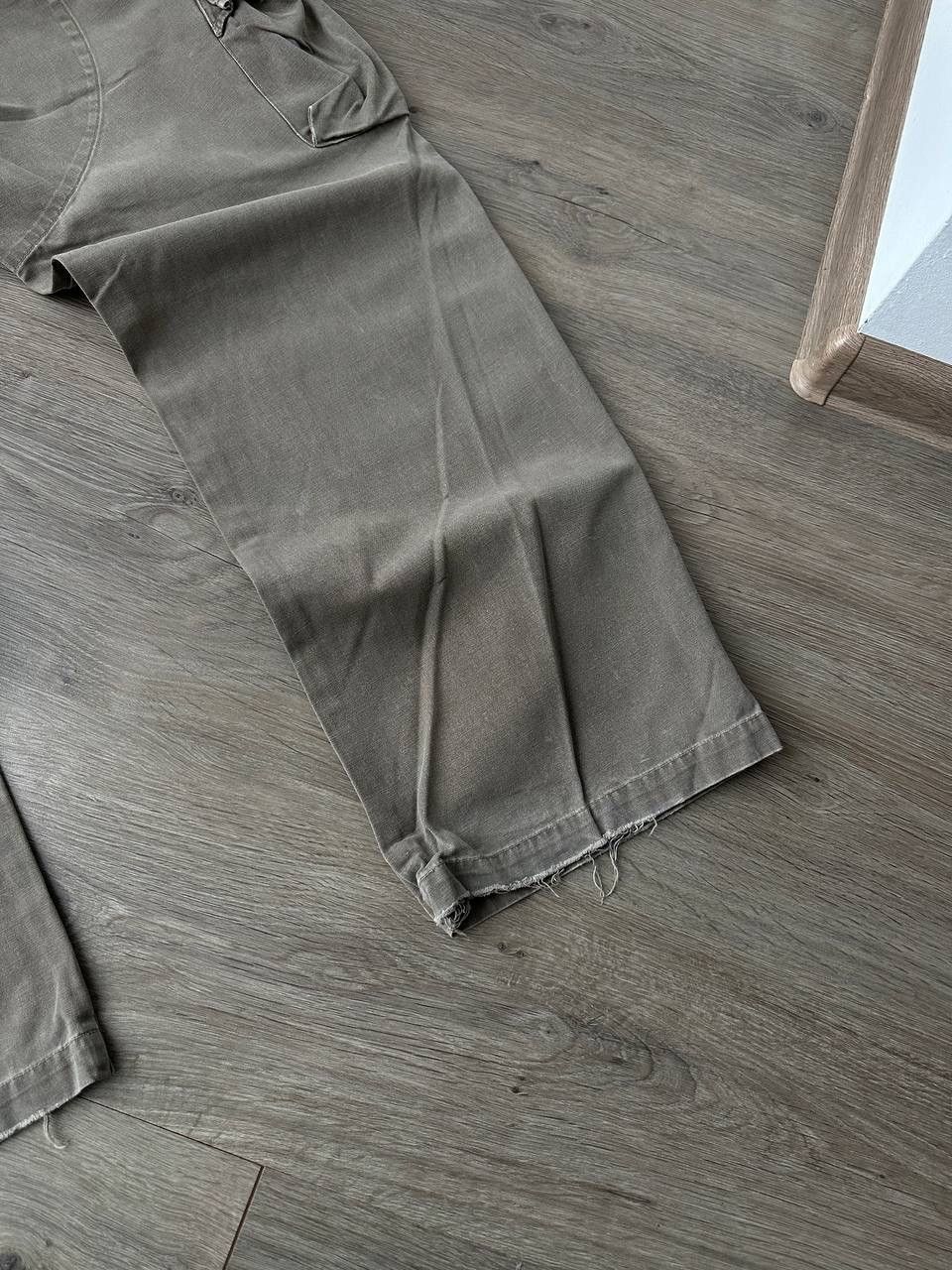 Japanese Brand × Vintage Vintage Japanese Cargo Baggy Pocket Distressed Beige Pants Size US 34 / EU 50 - 18 Thumbnail