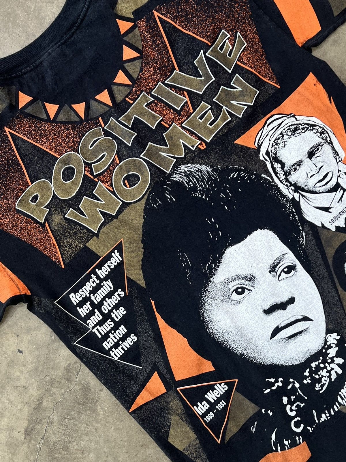 Vintage Vintage Positive Women Black History Social Justice Tee XL Size US XL / EU 56 / 4 - 4 Thumbnail