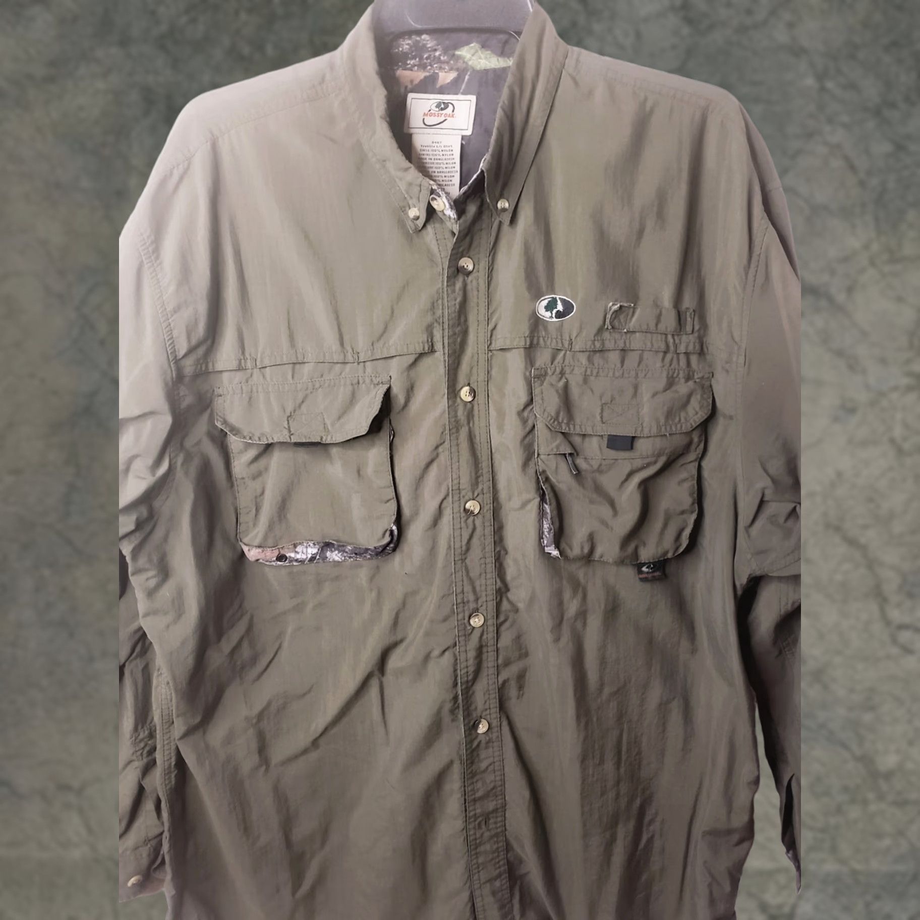 Vintage Mossy Oak Shirt Mens XL Green w Camo Trim Button Up Long Sleeve Nylon Size US XL / EU 56 / 4 - 1 Thumbnail
