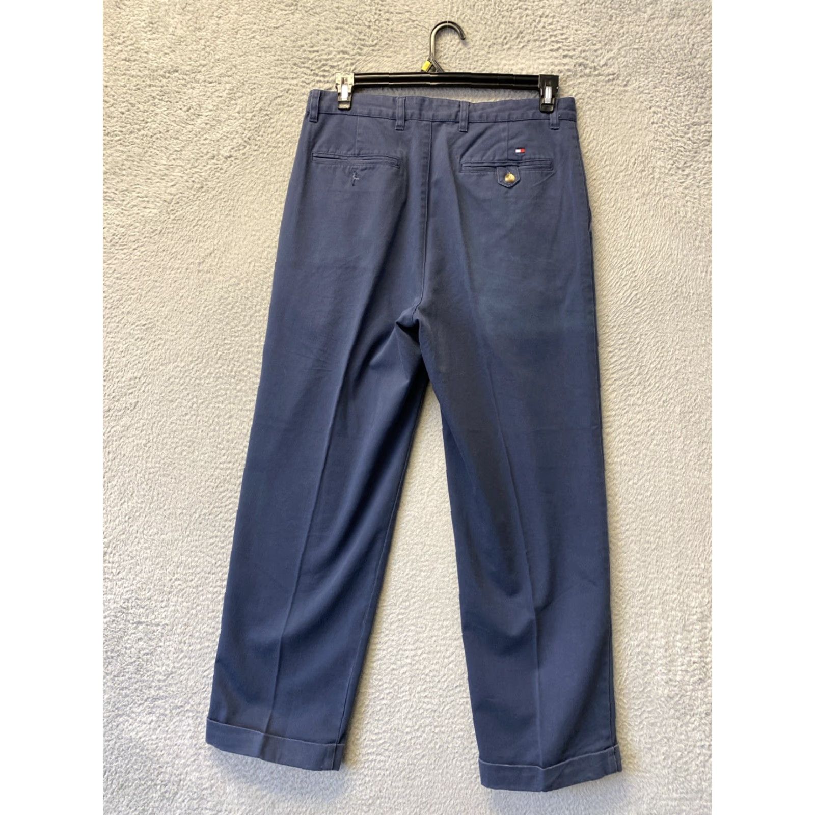 Tommy Hilfiger Tommy Hilfiger Pants Mens 33x32 Chino Straight Leg Flat Front Navy navy faded Blue Casual Mens Slim Fit Button Zipper Pockets Cotton Size US 33 - 6 Thumbnail