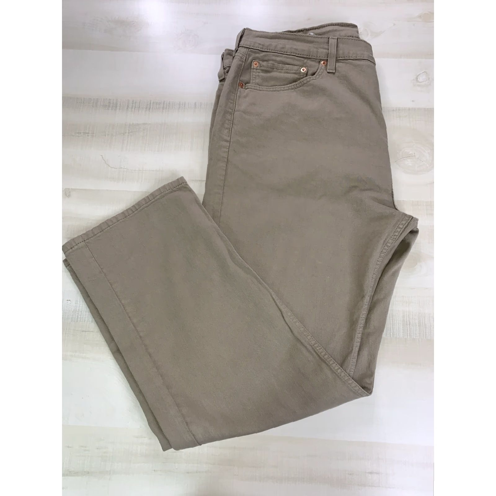 Levi's Levi’s 505 Straight Leg Khaki Twill Men’s Pants 40x30 Beige Cotton Blend Regular 5-Pocket Jeans MENS Size US 40 / EU 56 - 5 Thumbnail