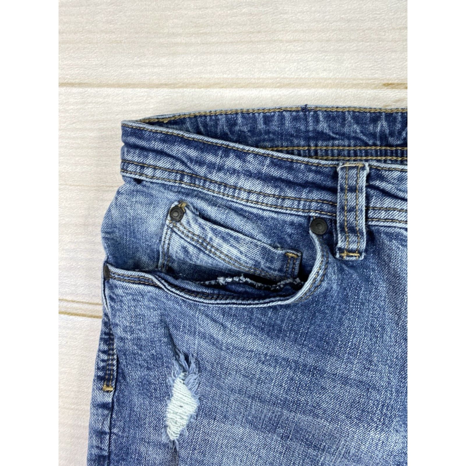 Empyre Empyre Jeans Mens 32 Skinny Leg Distressed Holes Stretch Denim Skater Grunge Jeans Size US 32 / EU 48 - 2 Thumbnail