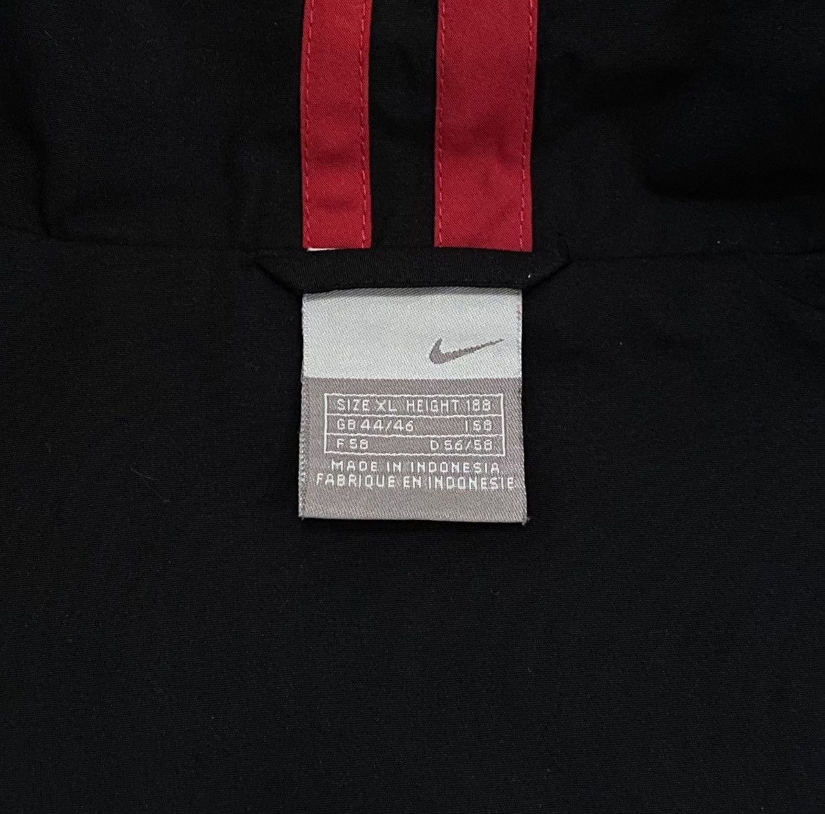 Nike Nike Track Jacket x Vintage x Streetwear Size US XL / EU 56 / 4 - 7 Thumbnail
