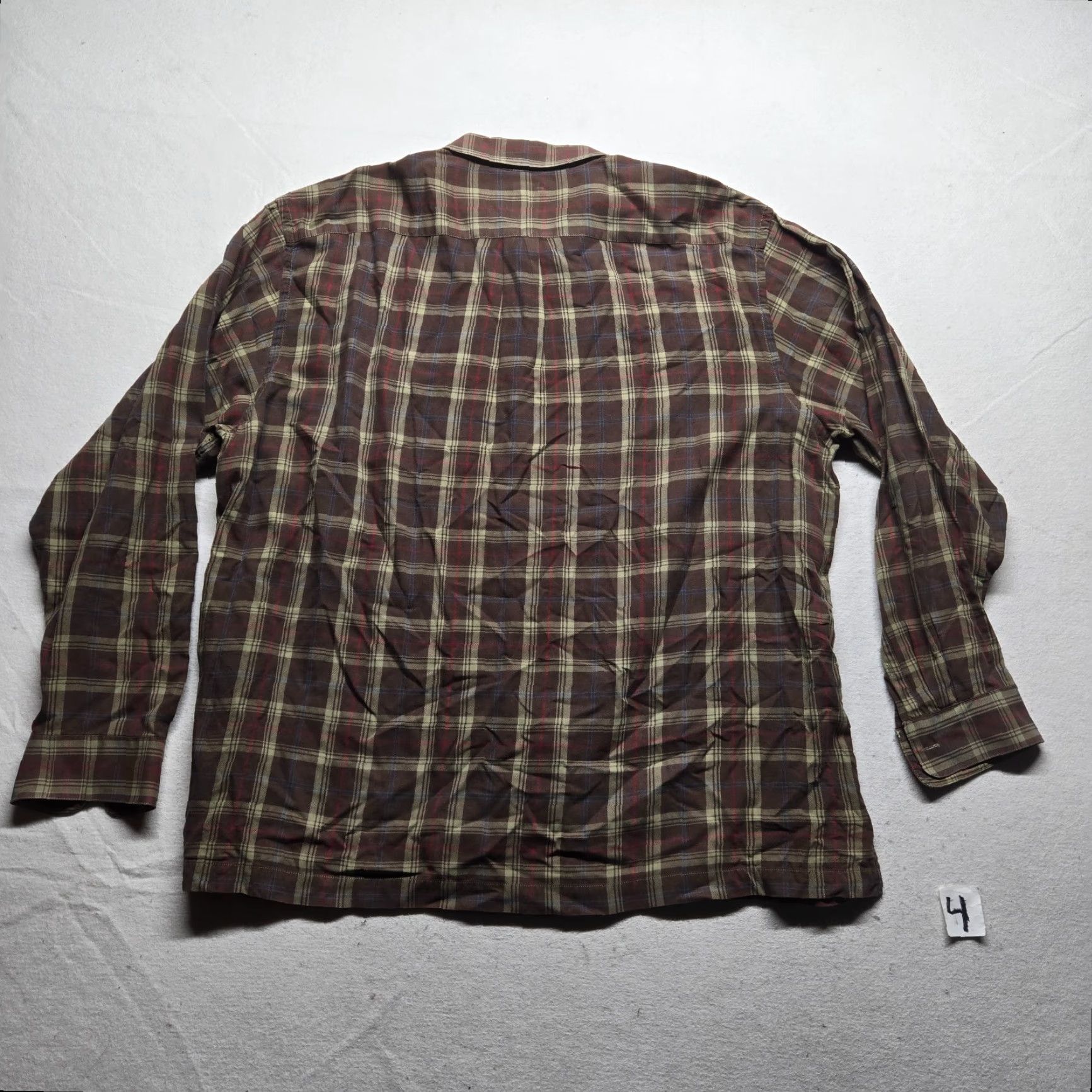 Old Navy VINTAGE Old Navy Shirt (Button-Up) Plaid Brown 2XL Adult Men Regular Size 2XL Brown Plaid Casual Classic Dad 90s? Size US XXL / EU 58 / 5 - 6 Thumbnail
