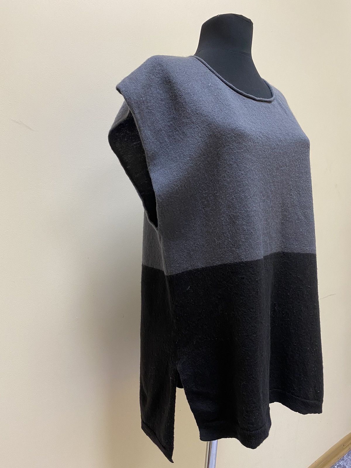 Gudrun Sjoden Gudrun Sjoden Womens Wool Sleeveless Sweater Size XL Size XL / US 12-14 / IT 48-50 - 6 Thumbnail