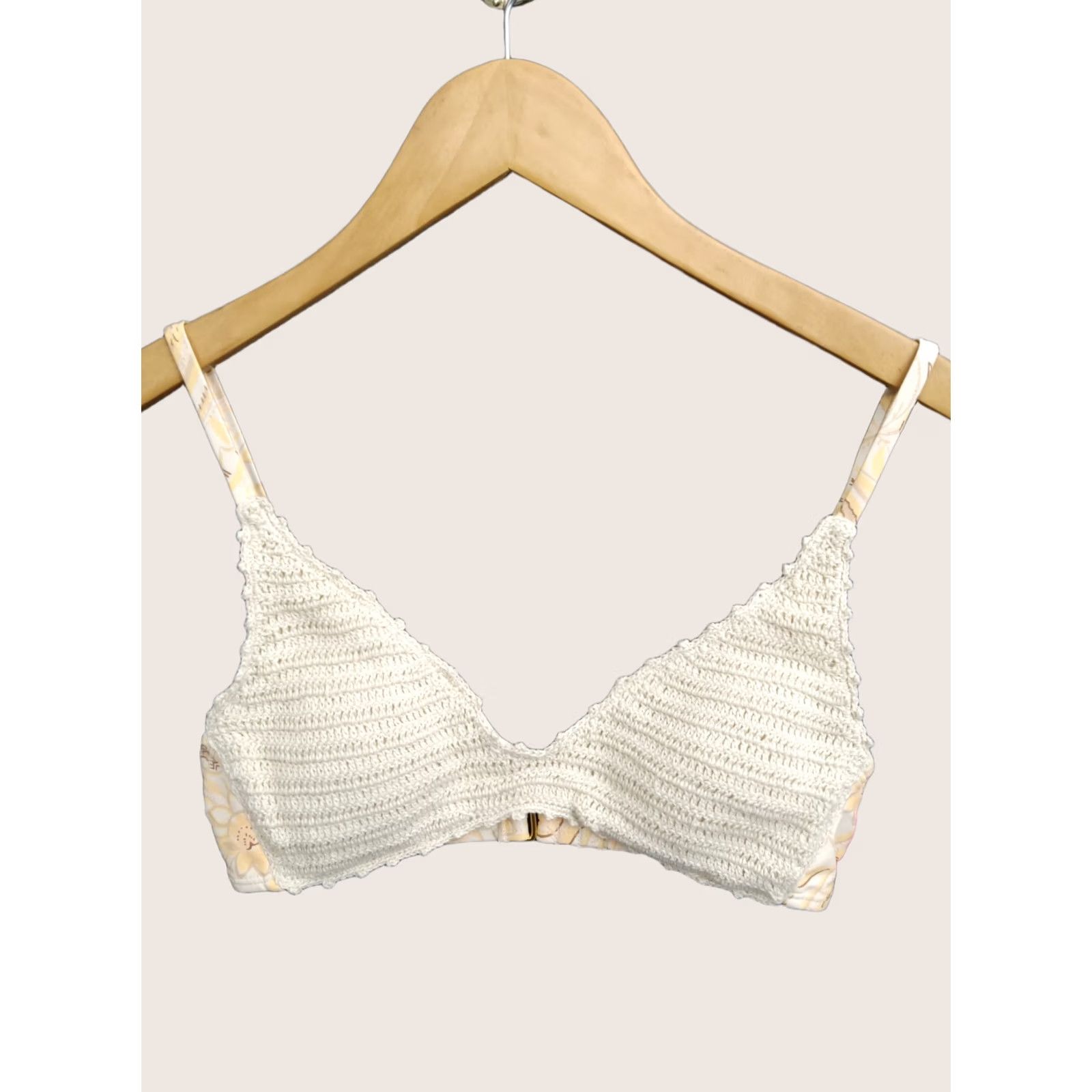 Vintage Xhilaration Juniors Bikini Top Beige Crochet Front / Paisley Back S XS? No Size S / US 4 / IT 40 - 1 Thumbnail
