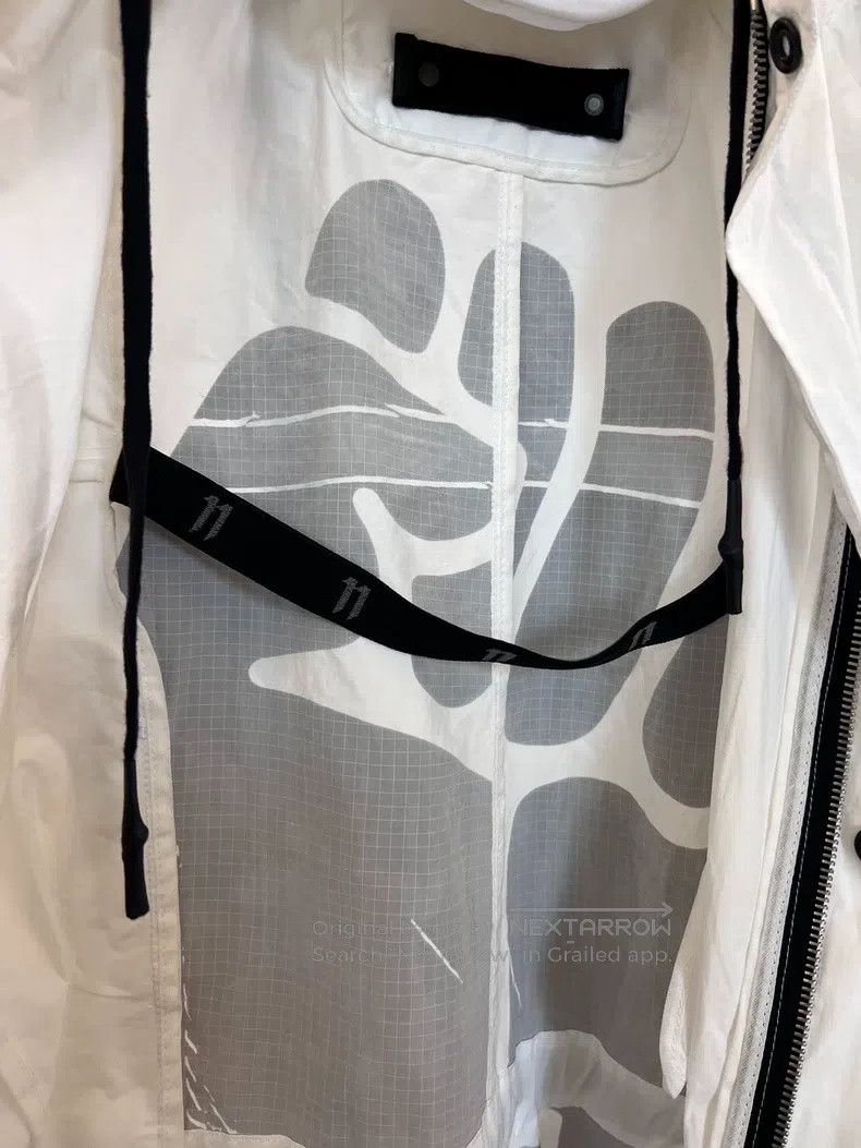 Boris Bidjan Saberi Boris Bidjan Saberi Size M Long fist print Parker trench co Size US M / EU 48-50 / 2 - 6 Thumbnail