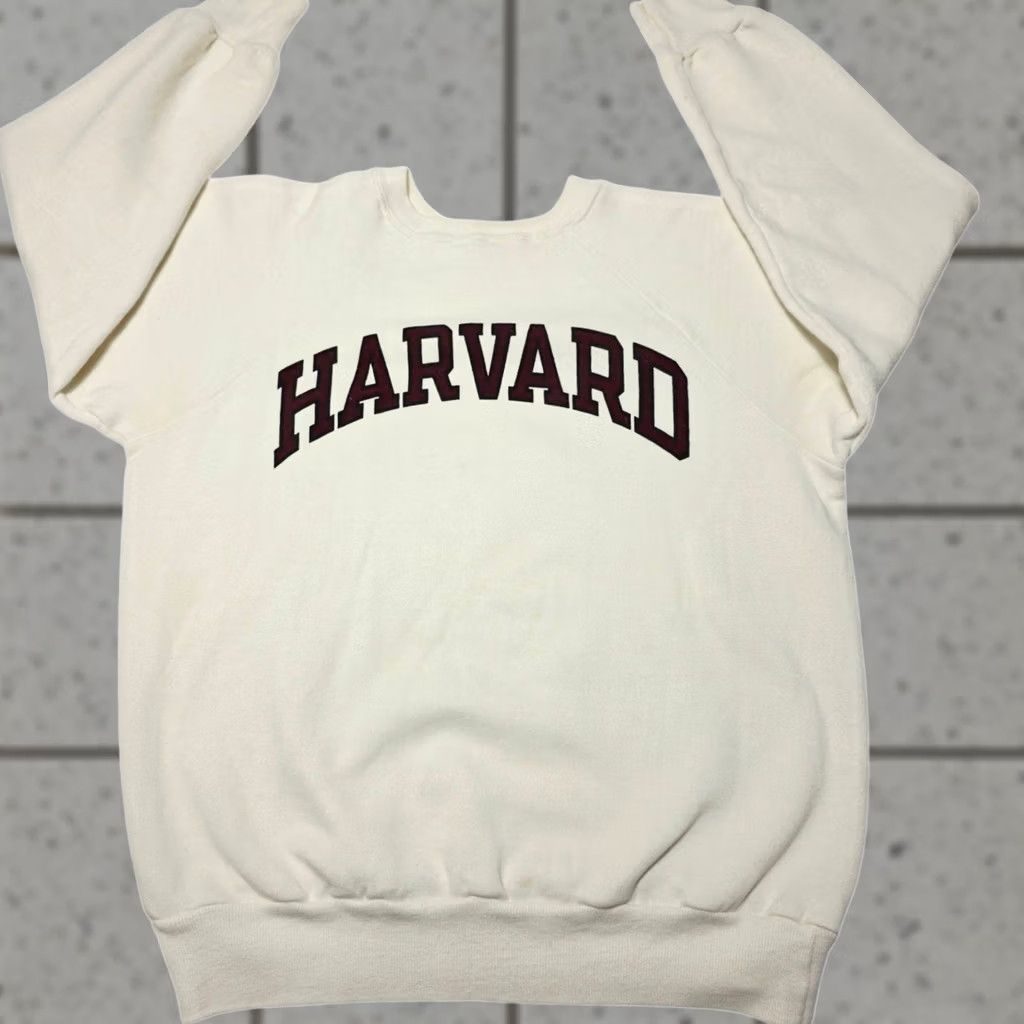 Champion VINTAGE Champion Harvard University Crewneck Sweatshirt Women Medium USA 80s Size M / US 6-8 / IT 42-44 - 1 Thumbnail