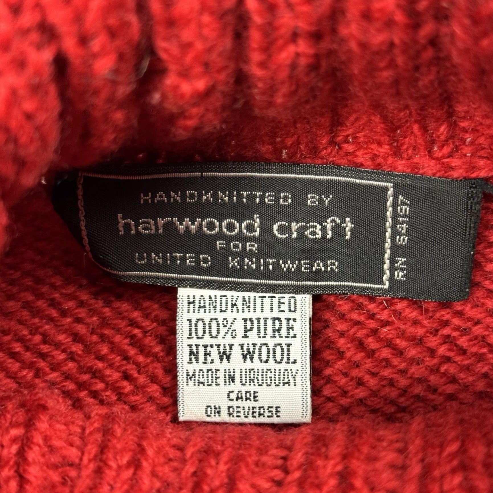 Vintage VINTAGE 1980s Harwood Crafts Wool Floral Chunky Knit Turtleneck Sweater L/XL Womens Red Heavy Hand Knit Size L / US 10 / IT 46 - 4 Thumbnail