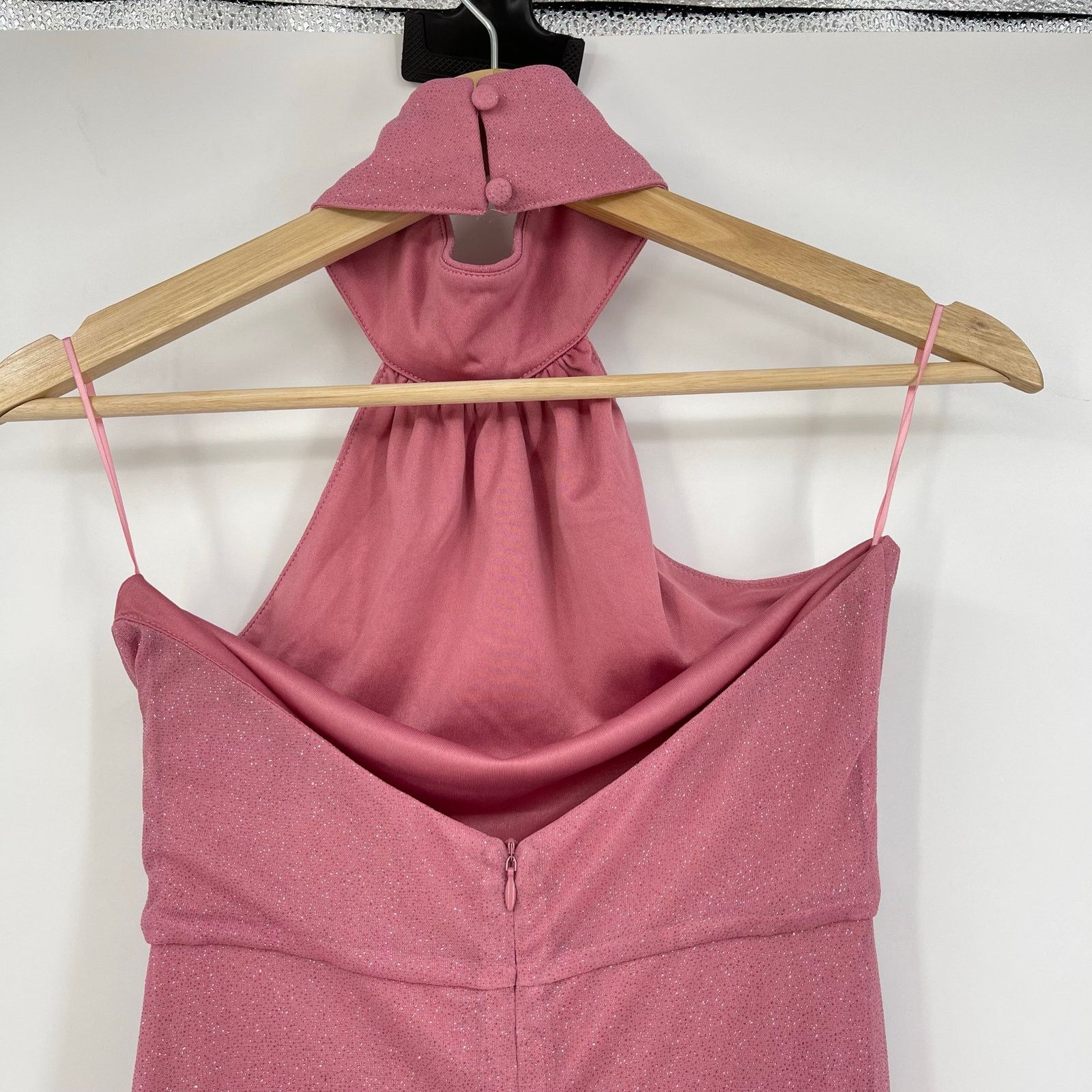 superdown superdown | Bea Halter Maxi Dress in Pink Glitter S Size S / US 4 / IT 40 - 9 Thumbnail