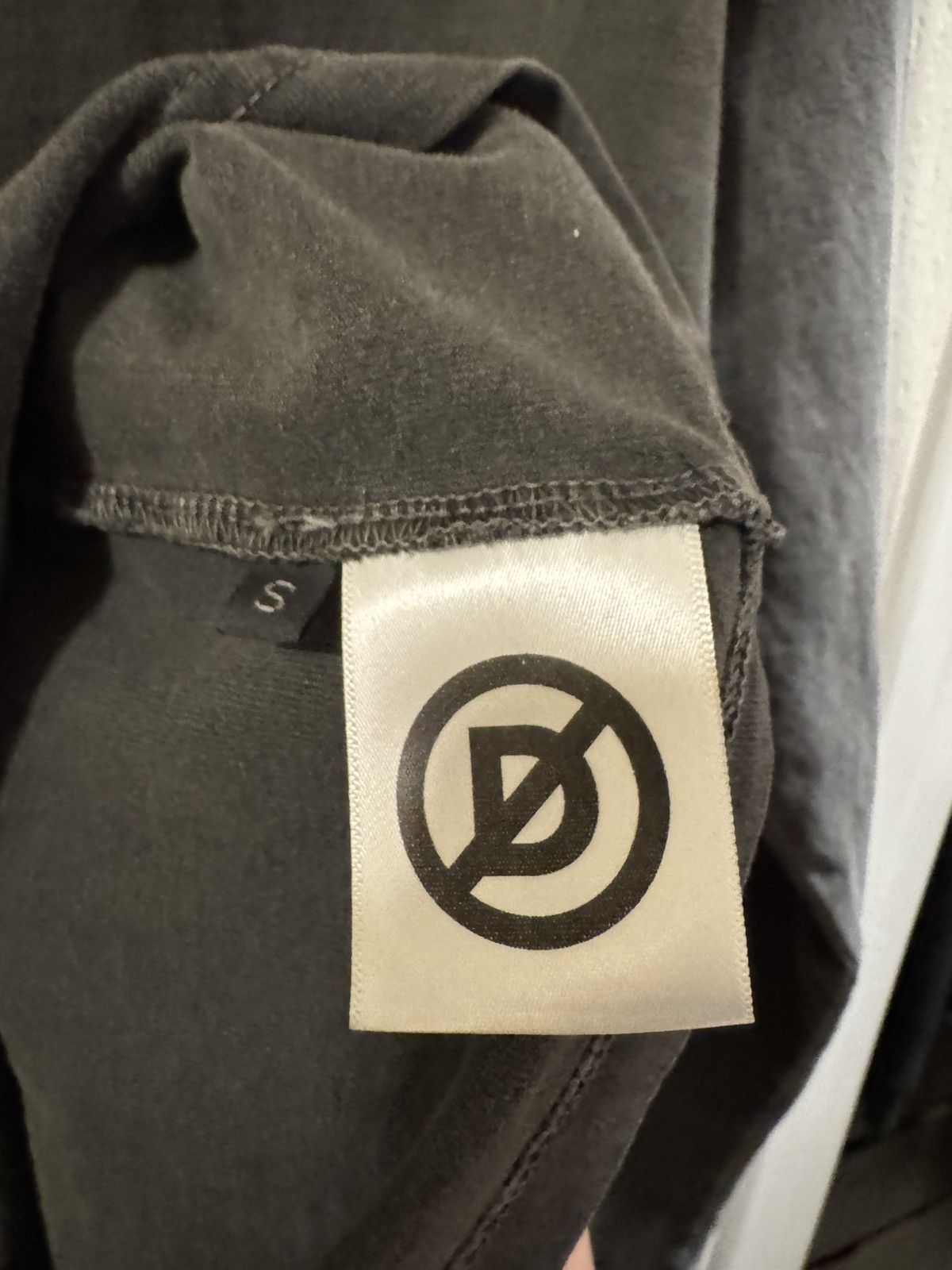 Other DISCONTD Charcoal L/S Raglan Tee Size US S / EU 44-46 / 1 - 5 Thumbnail