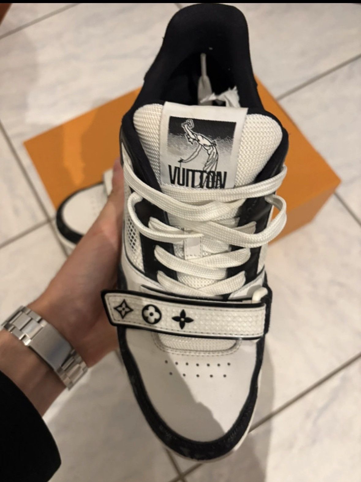 Louis Vuitton Louis Vuitton lv Trainer virgil abloh noir blanc taille 39 Size US 8 / IT 38 - 6 Thumbnail