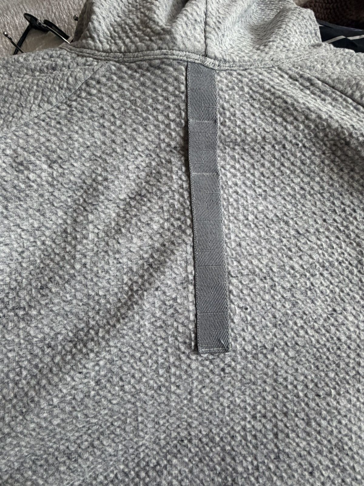 Lululemon Lululemon Textured Performance Hoodie Grey Size US L / EU 52-54 / 3 - 4 Thumbnail