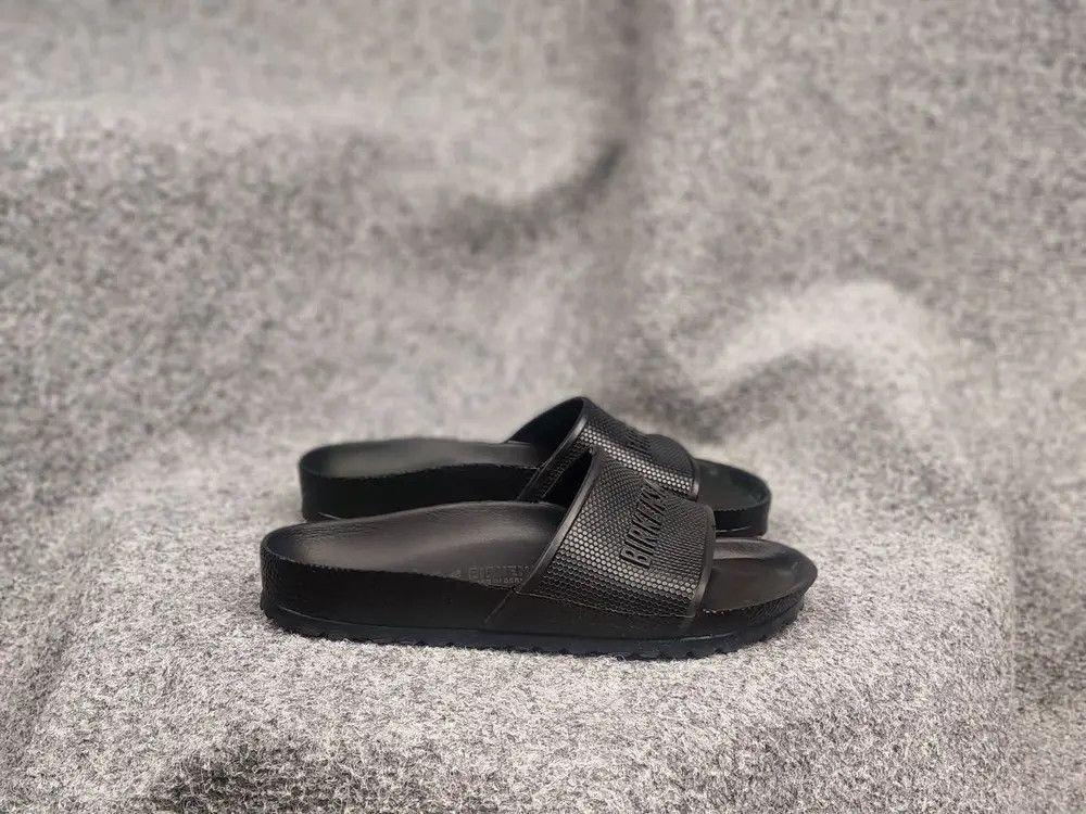 Birkenstock Birkenstock Barbados eva black sandals Slide Slip On Unisex Size US 7 / IT 37 - 1 Thumbnail