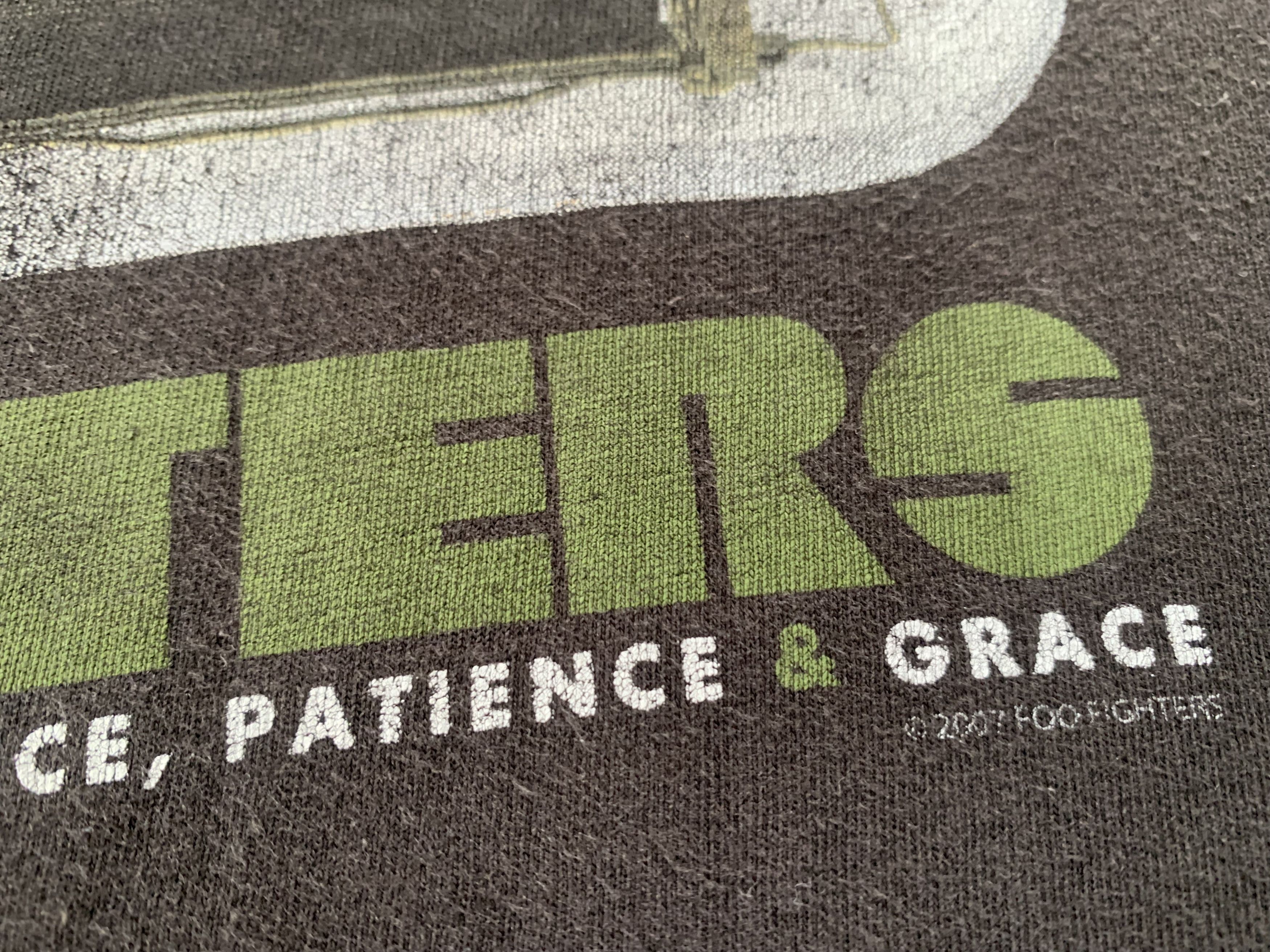 Band Tees Foo Fighters Echoes Silence Patience & Grace Tour 2007 Tee Size US M / EU 48-50 / 2 - 7 Thumbnail
