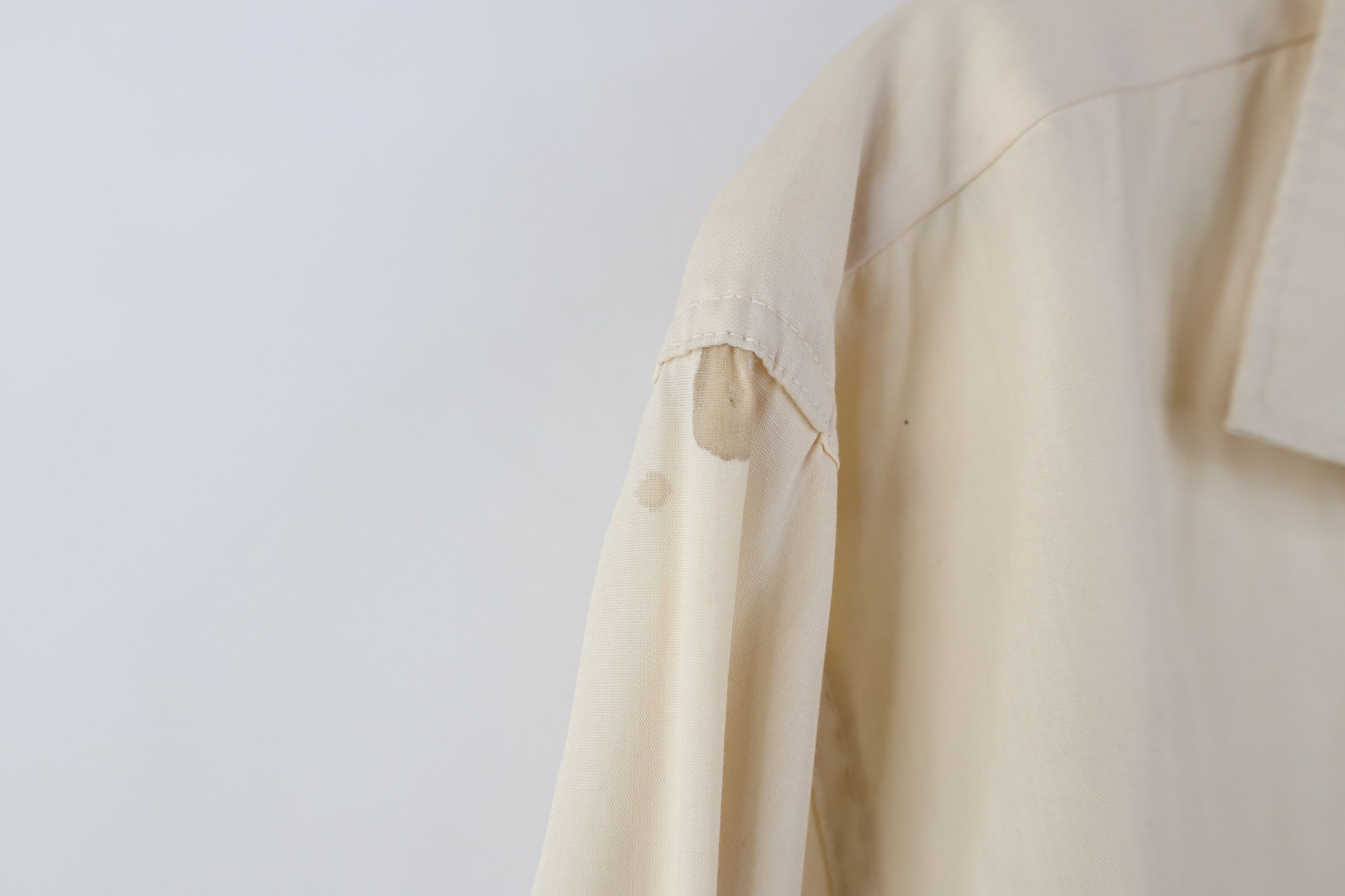 Vintage Vintage 50s Penneys Looped Collar Button Shirt Beige Size US M / EU 48-50 / 2 - 8 Thumbnail