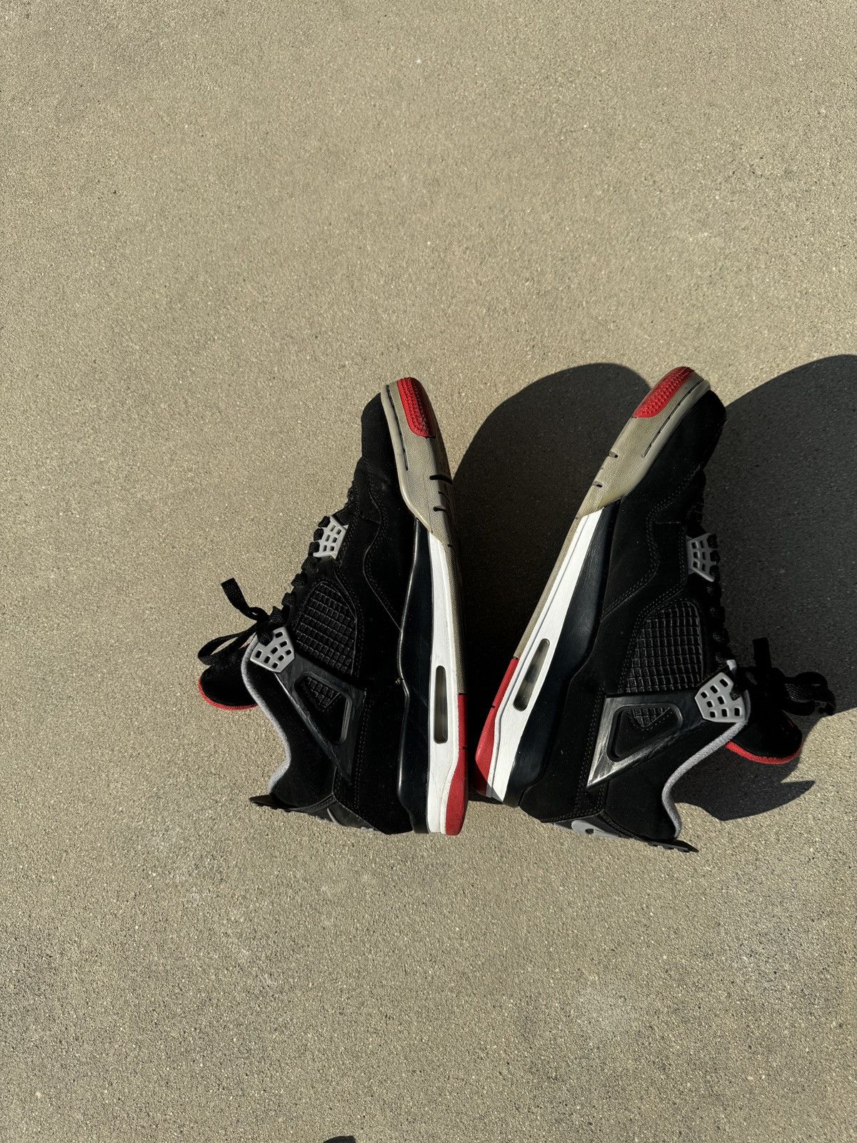 Jordan Brand 2019 Jordan 4 retro OG bred Size US 9.5 / EU 42-43 - 2 Thumbnail