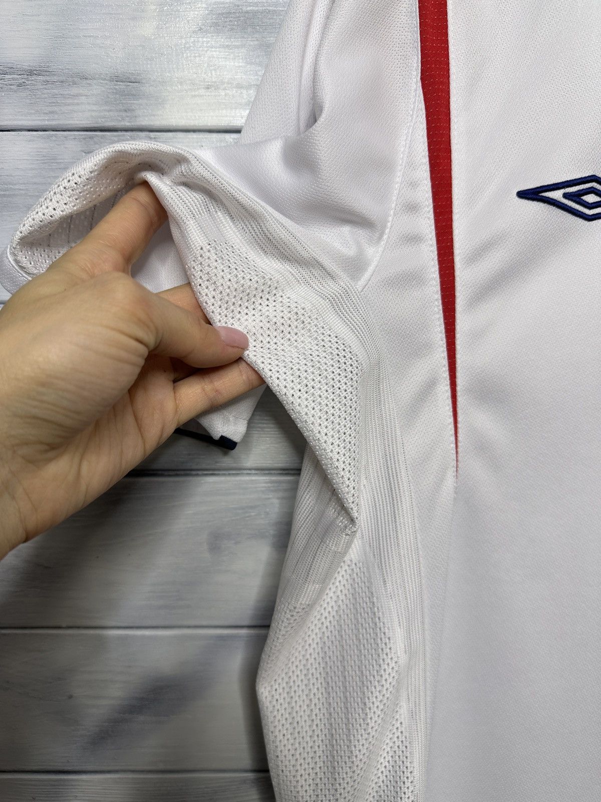 Umbro Rare Vintage Umbro England Soccer Jersey Size US M / EU 48-50 / 2 - 4 Thumbnail