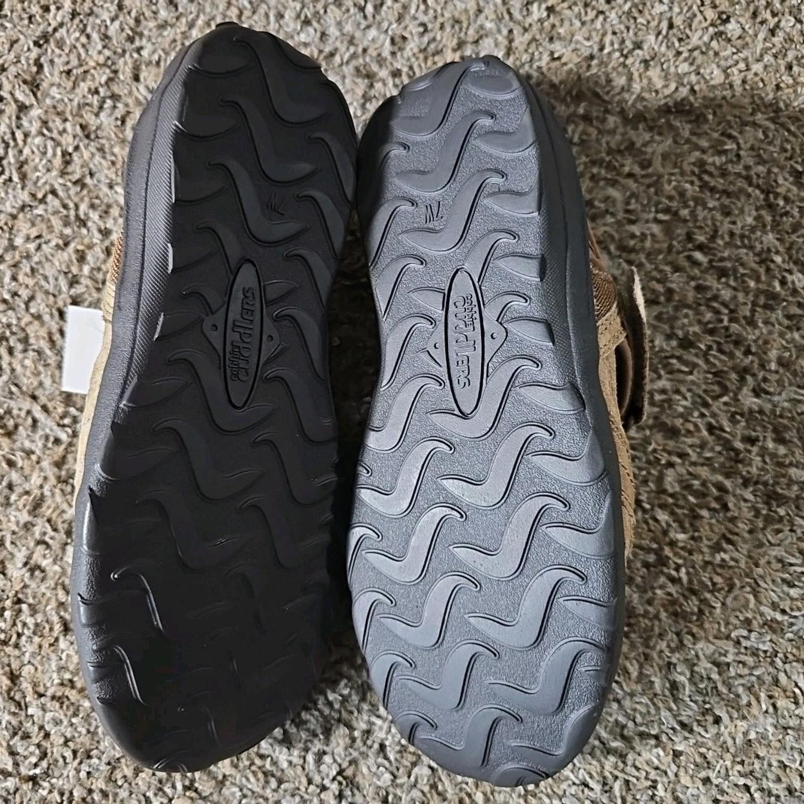 Other Cobbie Cuddlers Suzanne Women's 7W Leather Sandal Shoes NWT Size US 7 / IT 37 - 9 Thumbnail