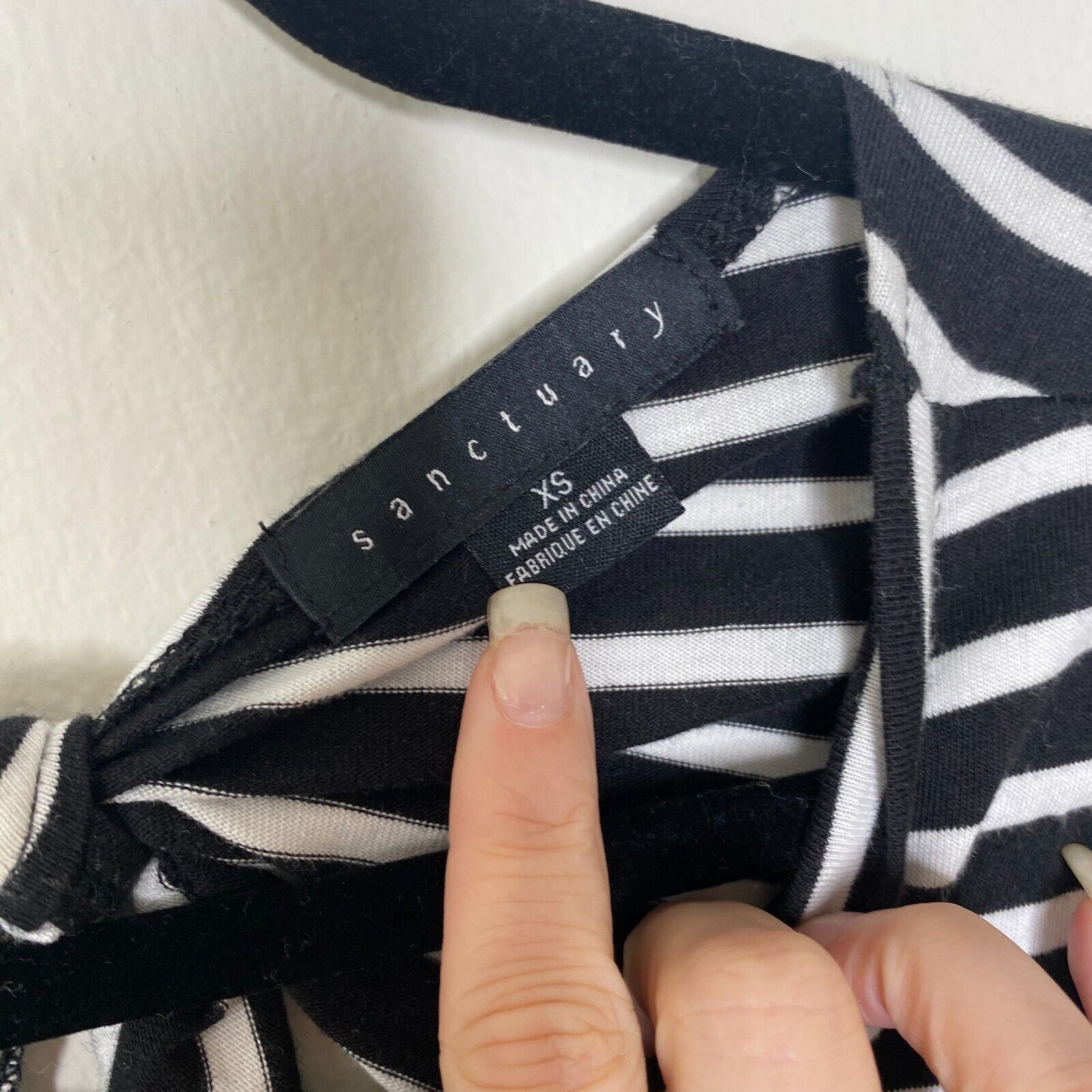 Sanctuary Sanctuary 3/4 Sleeve Black White Stripe Open Tie Back Dress Size XS / US 0-2 / IT 36-38 - 7 Thumbnail