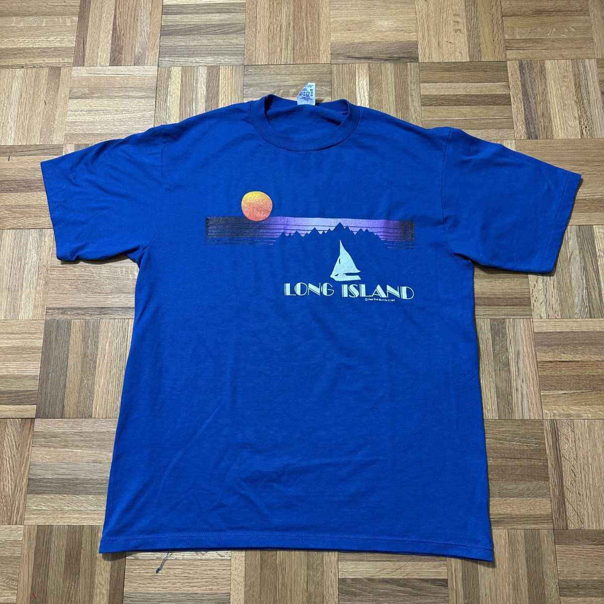 Jerzees Vintage Long Island tee Size US XL / EU 56 / 4 - 1 Thumbnail