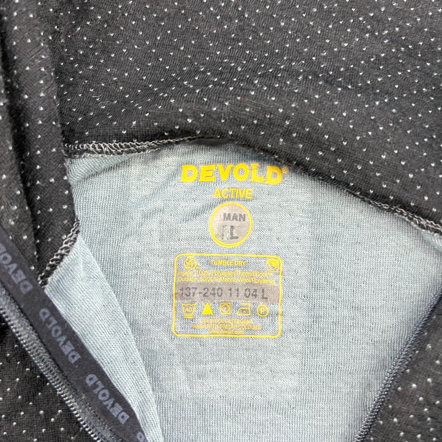 Vintage Devold Base Layer Shirt Mens XL Black Merino Wool Outdoor Hiking Thermo Cool Shirt Size US XL / EU 56 / 4 - 4 Thumbnail