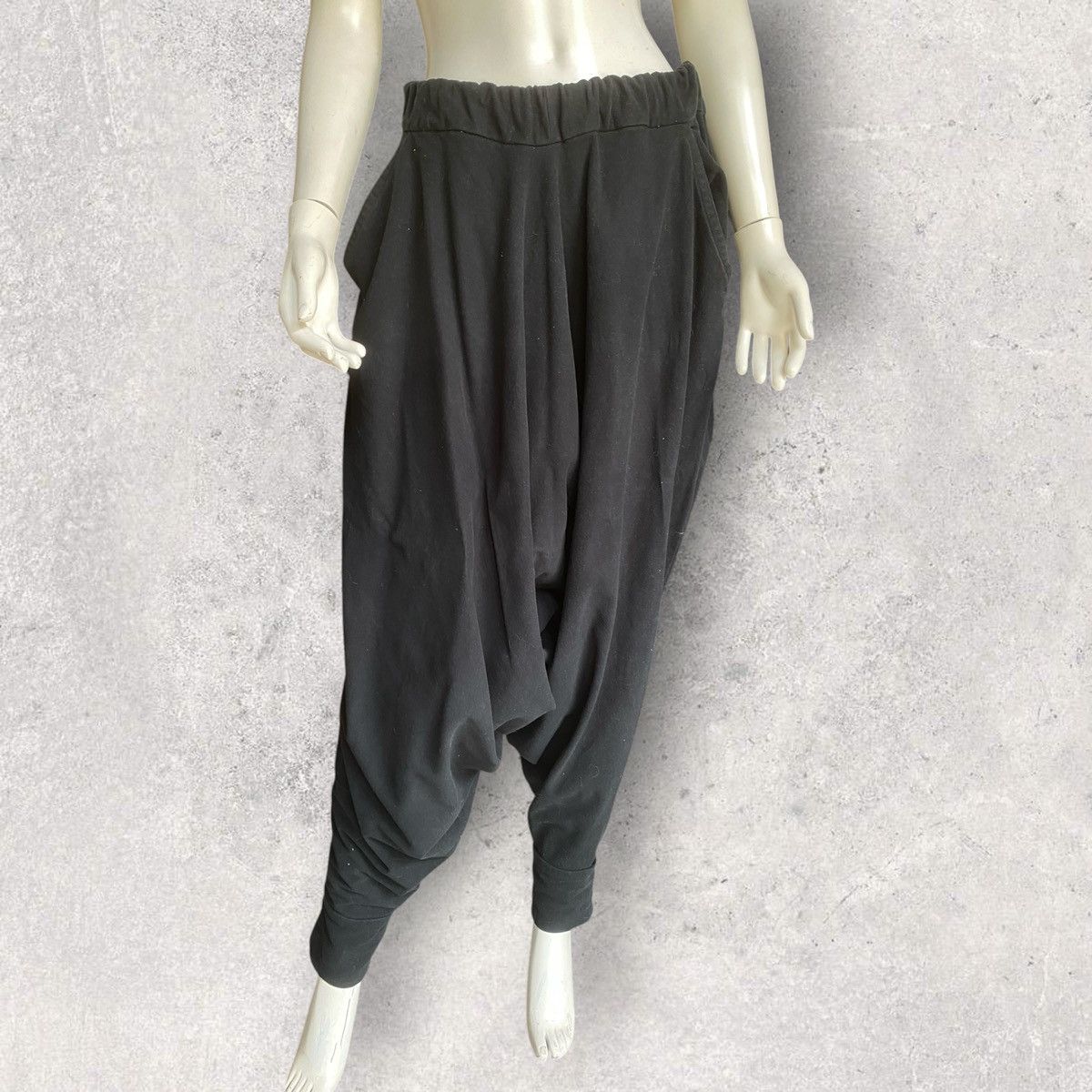 Comme des Garcons Comme des Garcons Drop Crotch Harem Pants Size 28" / US 6 / IT 42 - 1 Thumbnail