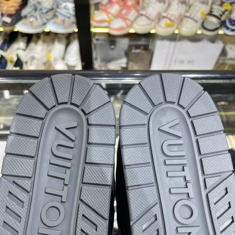 Louis Vuitton Louis Vuitton Men's Low-Top Trainer Sneakers -2508 Size US 11 / EU 44 - 8 Thumbnail