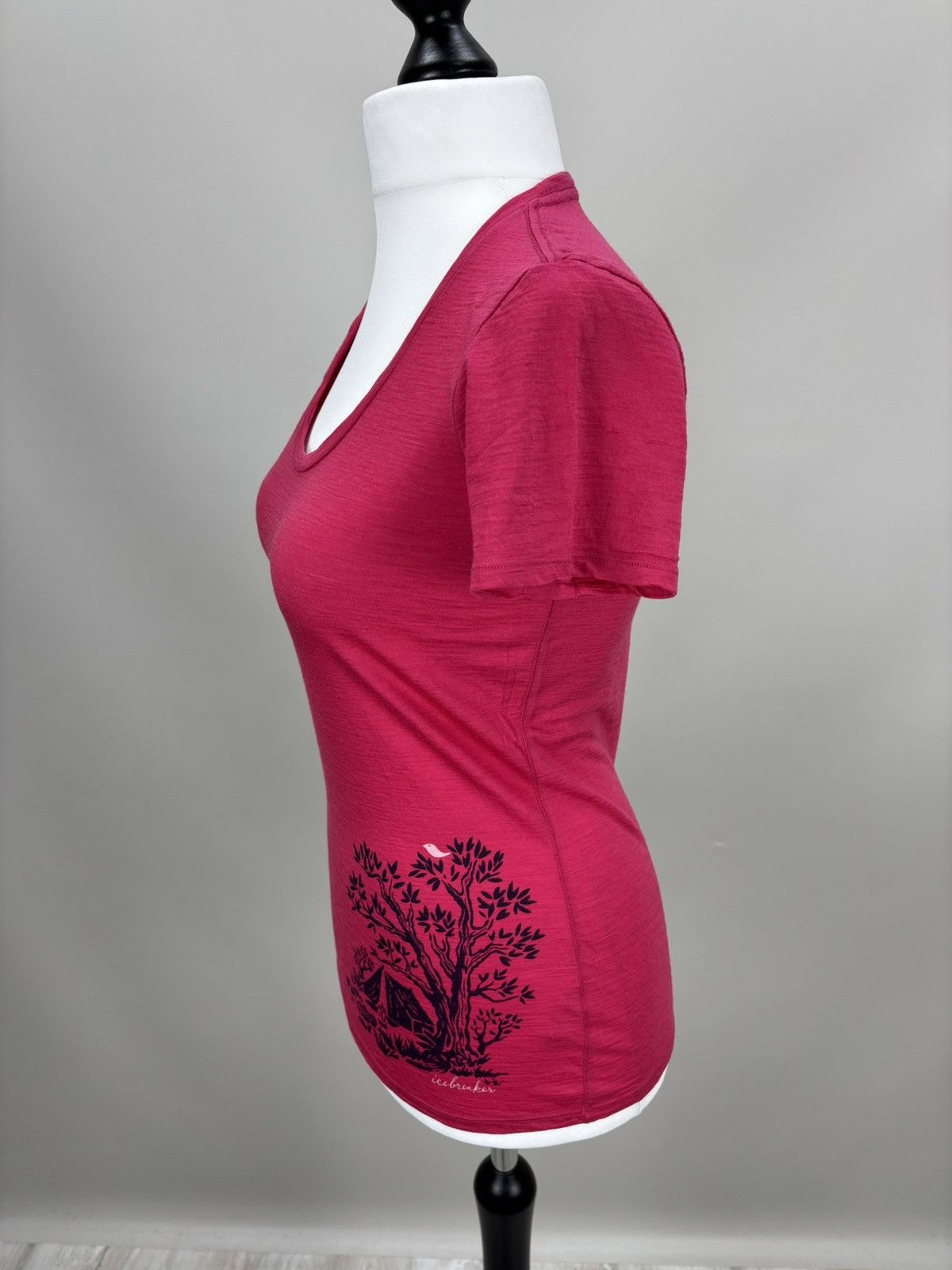 Icebreaker Womens t shirt Icebreaker Size S Color Pink Size S / US 4 / IT 40 - 7 Thumbnail