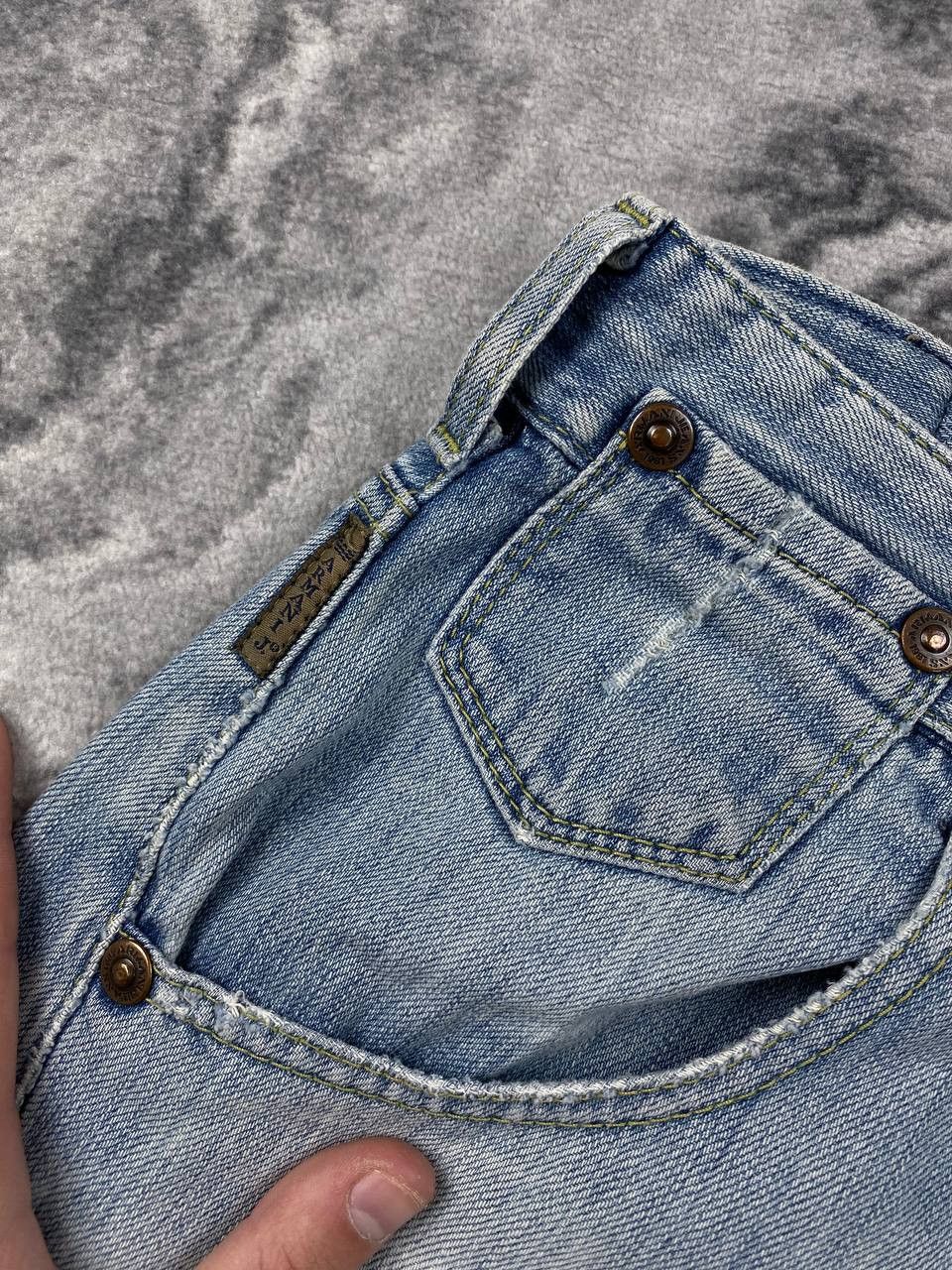 Armani Vintage Armani Jeans Denim Jeans Big Logo Metal Logo Men Size US 31 - 12 Thumbnail