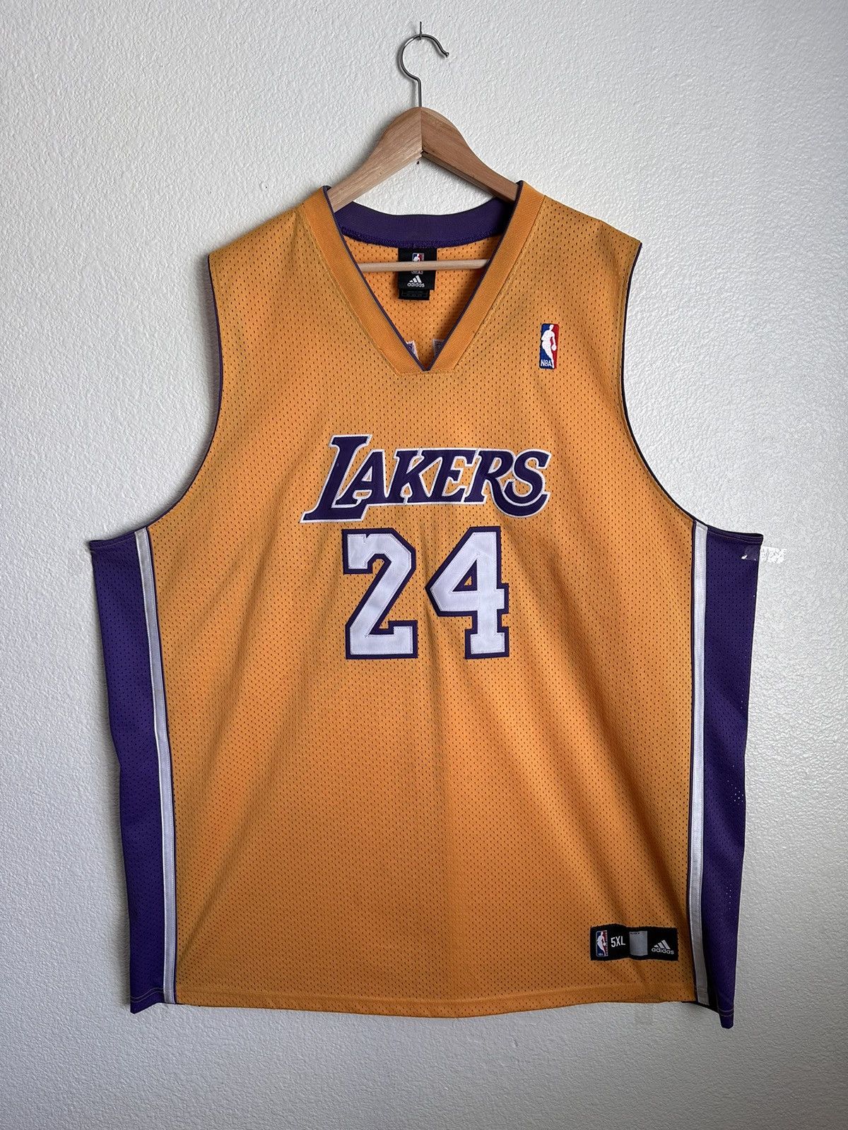 Image of Adidas Gold Stitched Kobe Bryant Lakers Jersey Size 5Xl, Men's