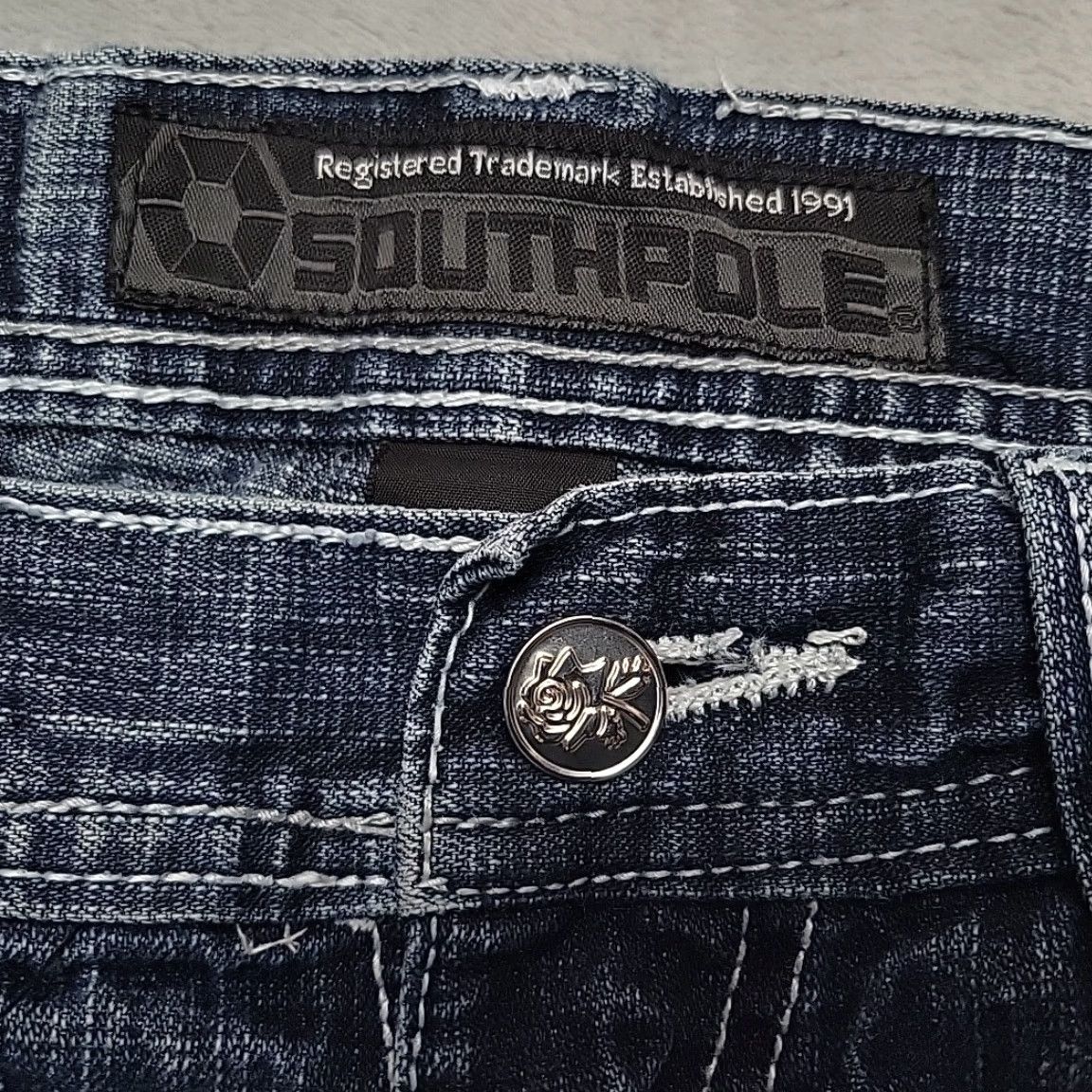 Southpole VTG Southpole Jeans Mens 32 Blue Faded Denim Skater Casual Embroidered Y2K Retro Size US 32 / EU 48 - 7 Thumbnail