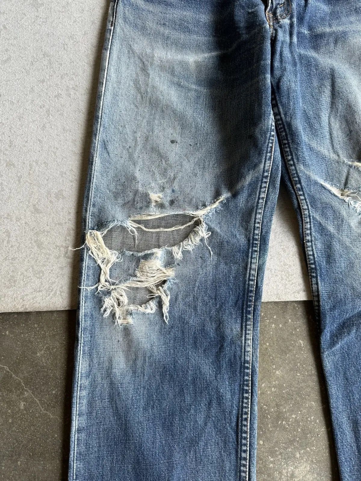 LVC CRAZY 🔥🔥 DISTRESSED DENIM 🧷 Vintage LEVI’S 503 Denim Pants Size US 29 - 5 Thumbnail