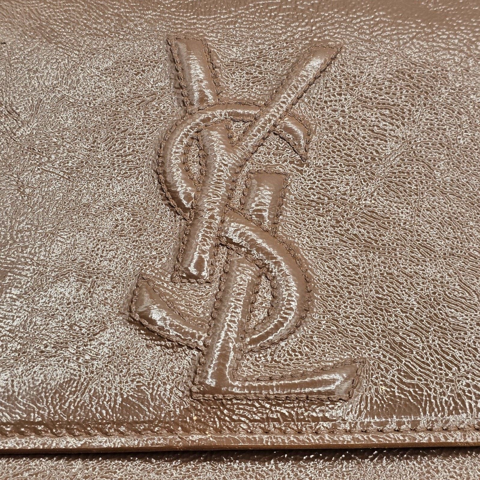 Yves Saint Laurent YSL Monogram Large Belle De Jour Clutch Brown Patent Leather Size ONE SIZE - 5 Thumbnail