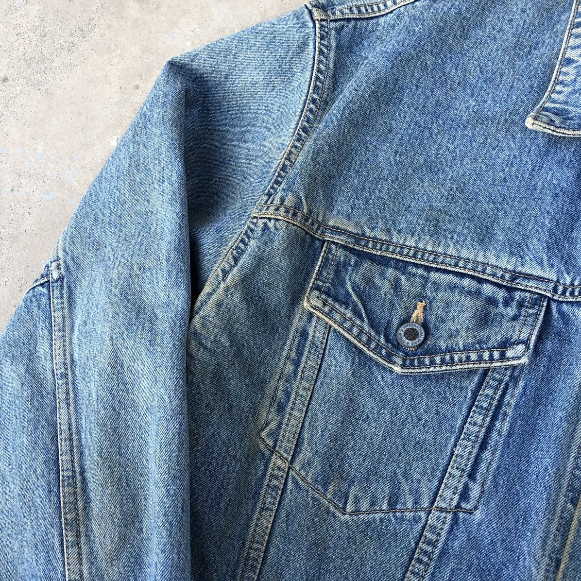 Edwin Vintage Edwin Men’s Embellished Denim Trucker Jacket Size US XXL / EU 58 / 5 - 3 Thumbnail