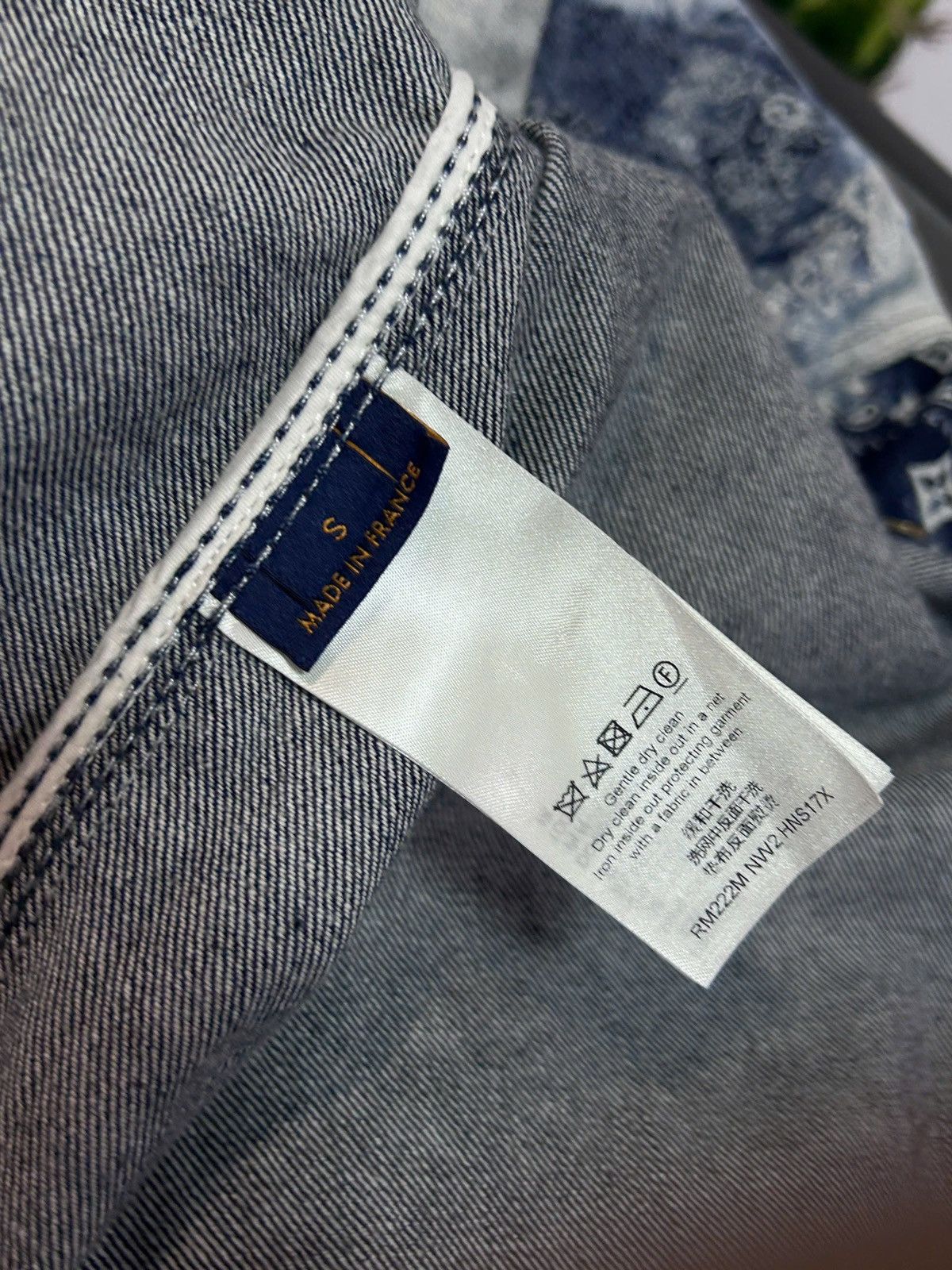 Louis Vuitton Louis Vuitton Monogram Bandana Denim Shirt Size US S / EU 44-46 / 1 - 4 Thumbnail
